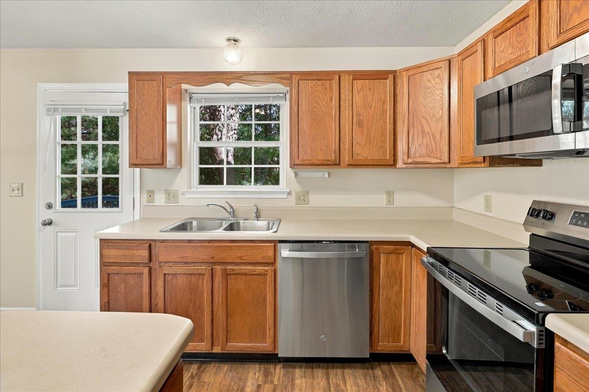 645 STONEWALL DR, HARRISONBURG, Virginia 22801, 3 Bedrooms Bedrooms, ,1 BathroomBathrooms,Residential,645 STONEWALL DR,683422 MLS # 683422 645 STONEWALL DR, HARRISONBURG, Virginia 22801, 3 Bedrooms Bedrooms, ,1 BathroomBathrooms,Residential,645 STONEWALL DR,683422 MLS # 683422