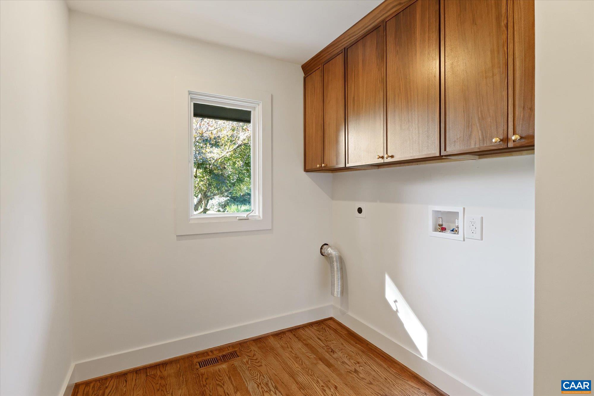 1221 WEST LEIGH DR, CHARLOTTESVILLE, Virginia 22901, 3 Bedrooms Bedrooms, ,3 BathroomsBathrooms,Residential,1221 WEST LEIGH DR,683353 MLS # 683353 1221 WEST LEIGH DR, CHARLOTTESVILLE, Virginia 22901, 3 Bedrooms Bedrooms, ,3 BathroomsBathrooms,Residential,1221 WEST LEIGH DR,683353 MLS # 683353