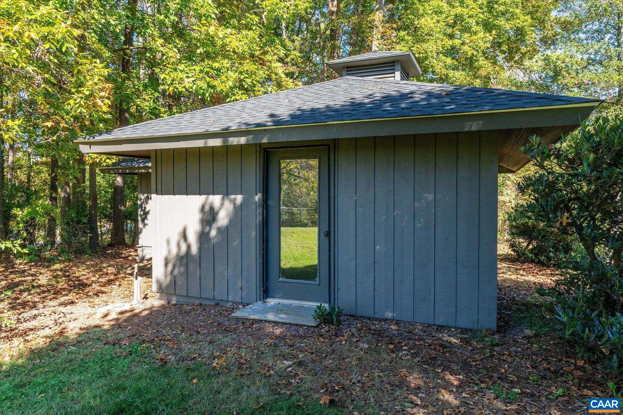 1221 WEST LEIGH DR, CHARLOTTESVILLE, Virginia 22901, 3 Bedrooms Bedrooms, ,3 BathroomsBathrooms,Residential,1221 WEST LEIGH DR,683353 MLS # 683353 1221 WEST LEIGH DR, CHARLOTTESVILLE, Virginia 22901, 3 Bedrooms Bedrooms, ,3 BathroomsBathrooms,Residential,1221 WEST LEIGH DR,683353 MLS # 683353