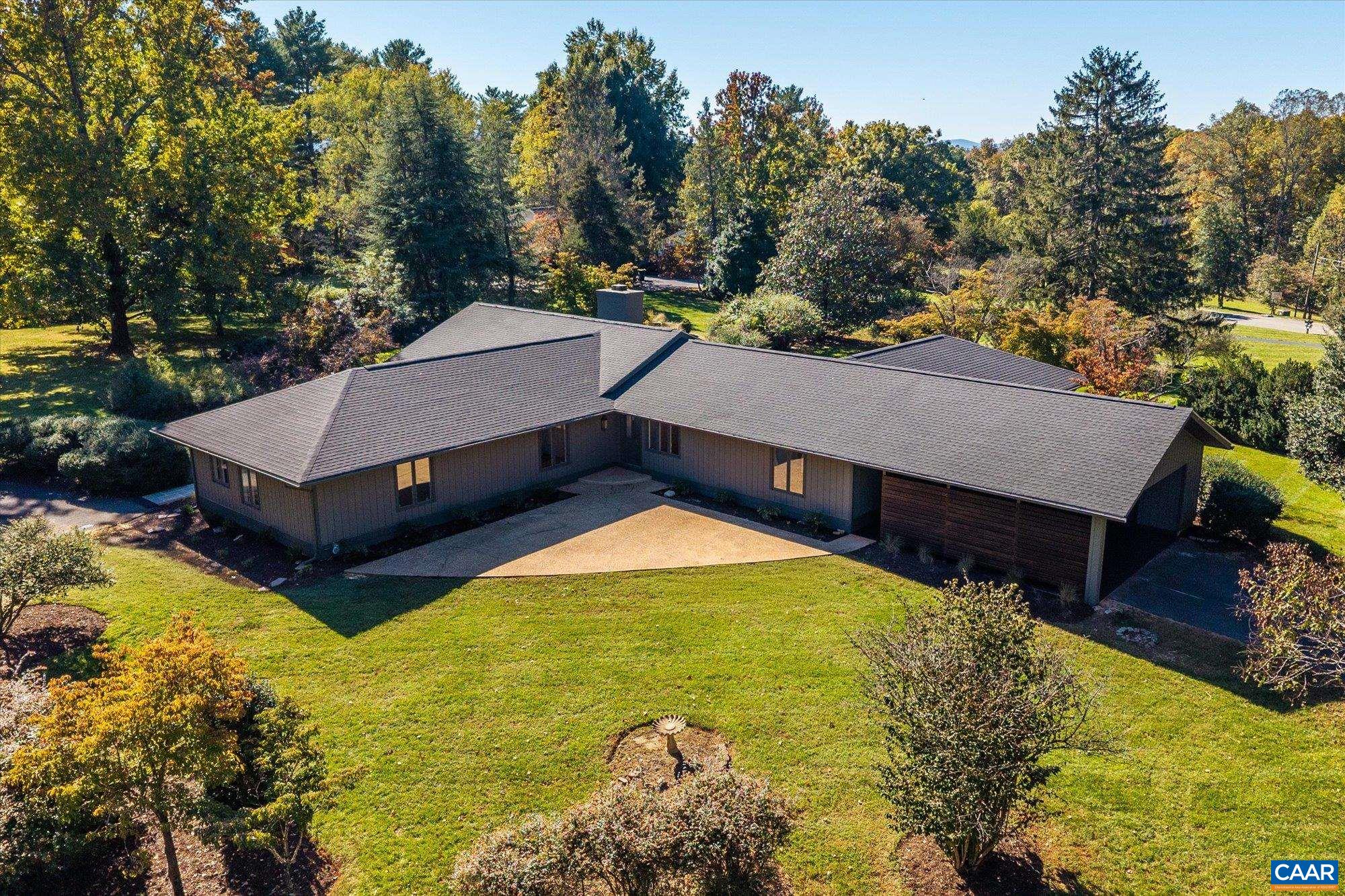 1221 WEST LEIGH DR, CHARLOTTESVILLE, Virginia 22901, 3 Bedrooms Bedrooms, ,3 BathroomsBathrooms,Residential,1221 WEST LEIGH DR,683353 MLS # 683353 1221 WEST LEIGH DR, CHARLOTTESVILLE, Virginia 22901, 3 Bedrooms Bedrooms, ,3 BathroomsBathrooms,Residential,1221 WEST LEIGH DR,683353 MLS # 683353
