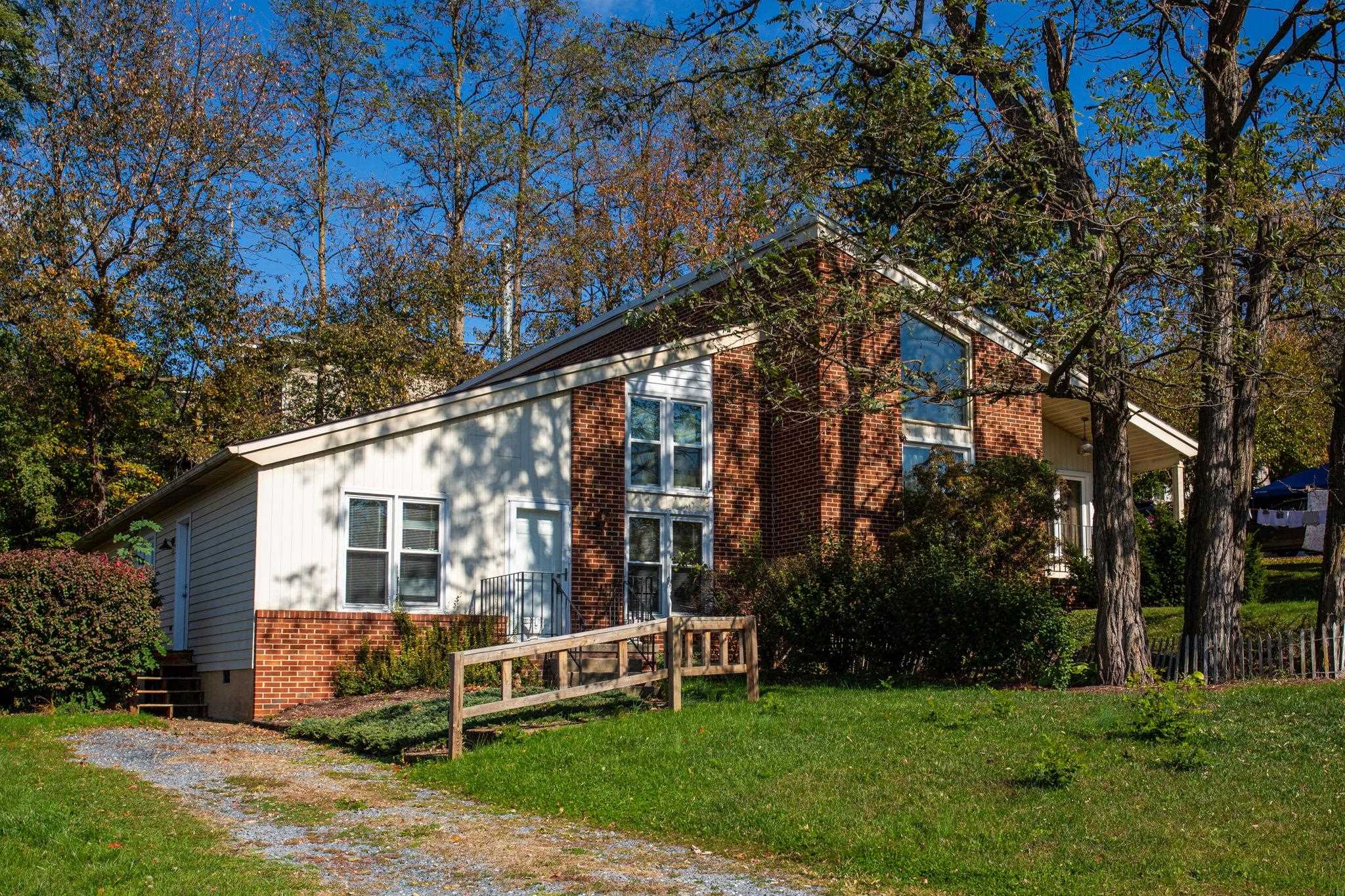1175 ROSEDALE DR, HARRISONBURG, Virginia 22801, 3 Bedrooms Bedrooms, ,1 BathroomBathrooms,Residential,1175 ROSEDALE DR,683427 MLS # 683427