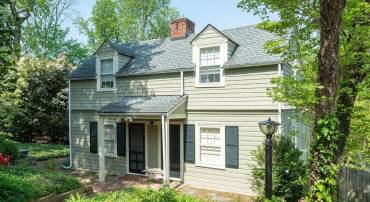 907 COTTAGE LN, CHARLOTTESVILLE, Virginia 22903, 4 Bedrooms Bedrooms, ,3 BathroomsBathrooms,Residential,907 Cottage Lane,907 COTTAGE LN,683069 MLS # 683069