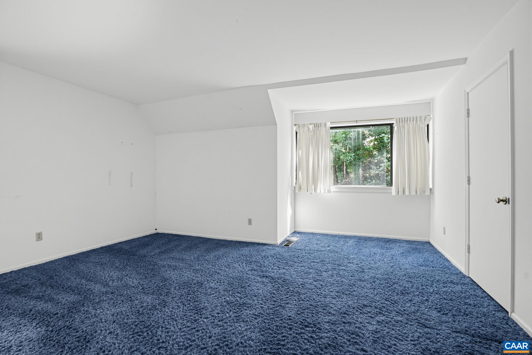 1523 LAKE FOREST DR, CHARLOTTESVILLE, Virginia 22901, 4 Bedrooms Bedrooms, ,2 BathroomsBathrooms,Residential,Four Seasons,1523 LAKE FOREST DR,683437 MLS # 683437 1523 LAKE FOREST DR, CHARLOTTESVILLE, Virginia 22901, 4 Bedrooms Bedrooms, ,2 BathroomsBathrooms,Residential,Four Seasons,1523 LAKE FOREST DR,683437 MLS # 683437