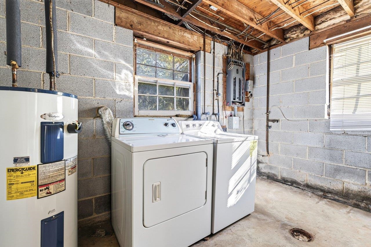 5976 RAWLEY PIKE, ROCKINGHAM, Virginia 22801, 2 Bedrooms Bedrooms, ,2 BathroomsBathrooms,Residential,Affordable solid built home w/ large yard and work,5976 RAWLEY PIKE,683439 MLS # 683439