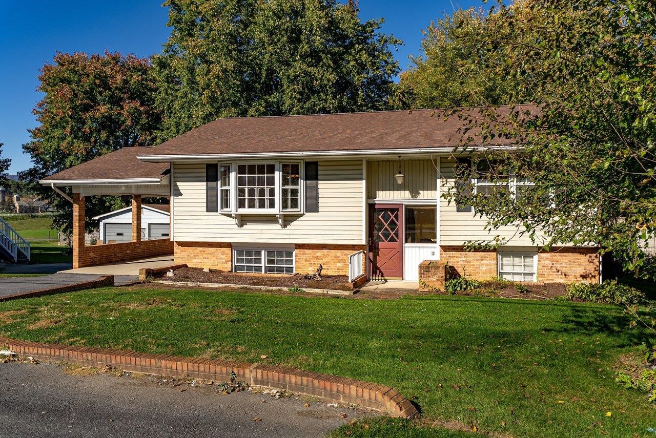 5976 RAWLEY PIKE, ROCKINGHAM, Virginia 22801, 2 Bedrooms Bedrooms, ,2 BathroomsBathrooms,Residential,Affordable solid built home w/ large yard and work,5976 RAWLEY PIKE,683439 MLS # 683439