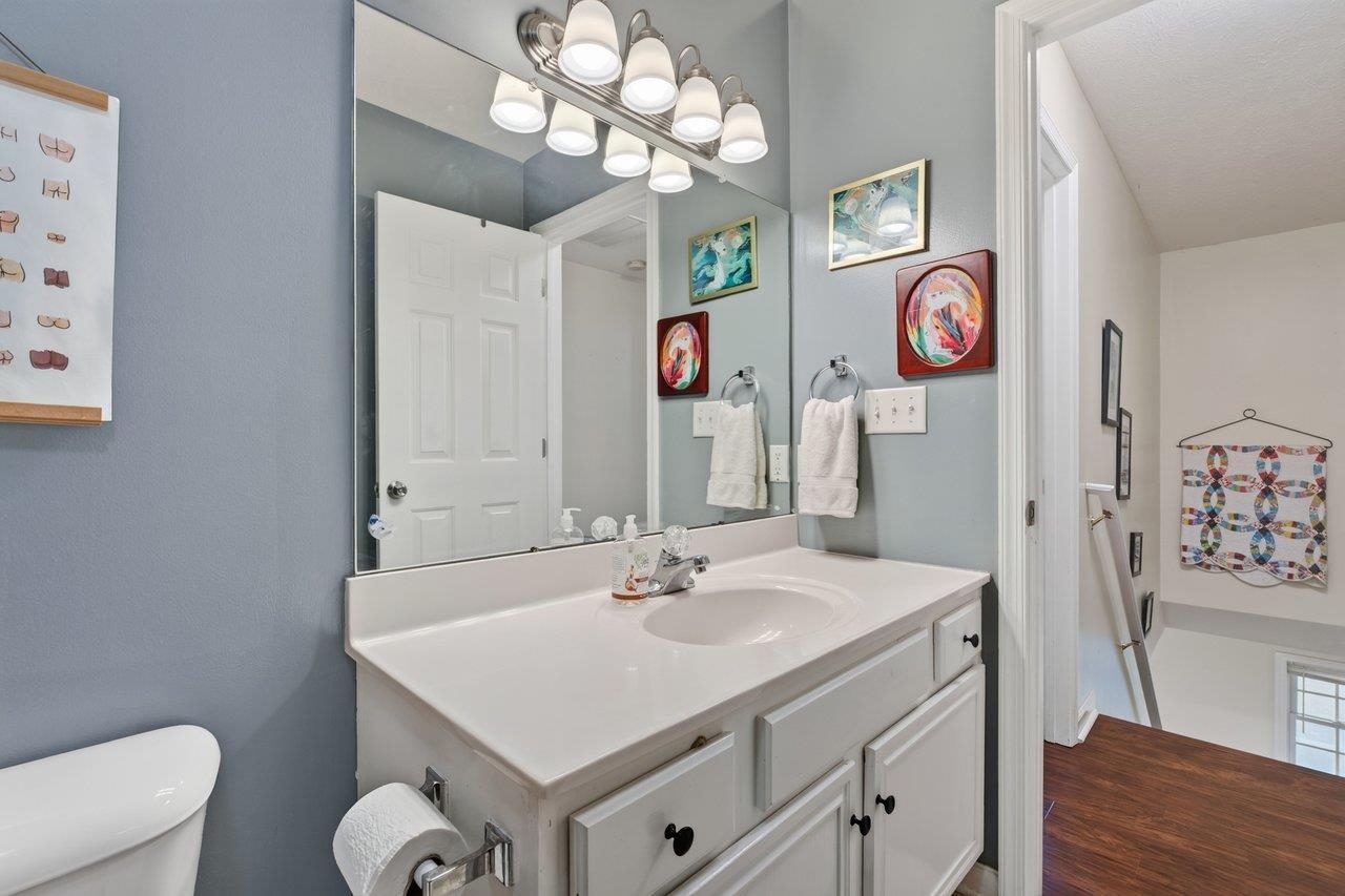 904 BULL RUN, STAUNTON, Virginia 24401, 3 Bedrooms Bedrooms, ,2 BathroomsBathrooms,Residential,Welcoming family home is nice neighborhood,904 BULL RUN,683441 MLS # 683441