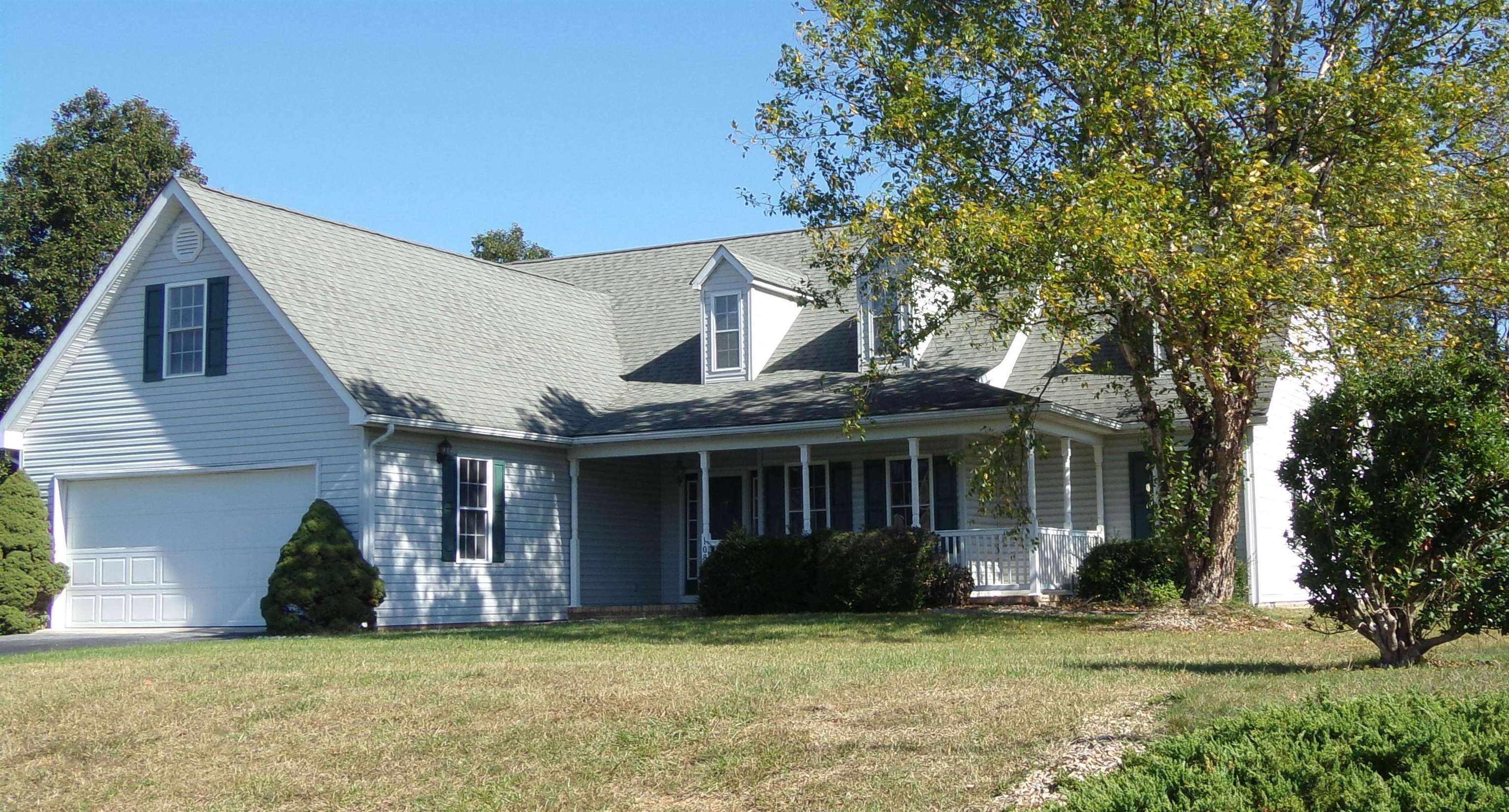 108 ASHLEY RD, STUARTS DRAFT, Virginia 24477, 3 Bedrooms Bedrooms, ,2 BathroomsBathrooms,Residential,108 ASHLEY RD,683446 MLS # 683446