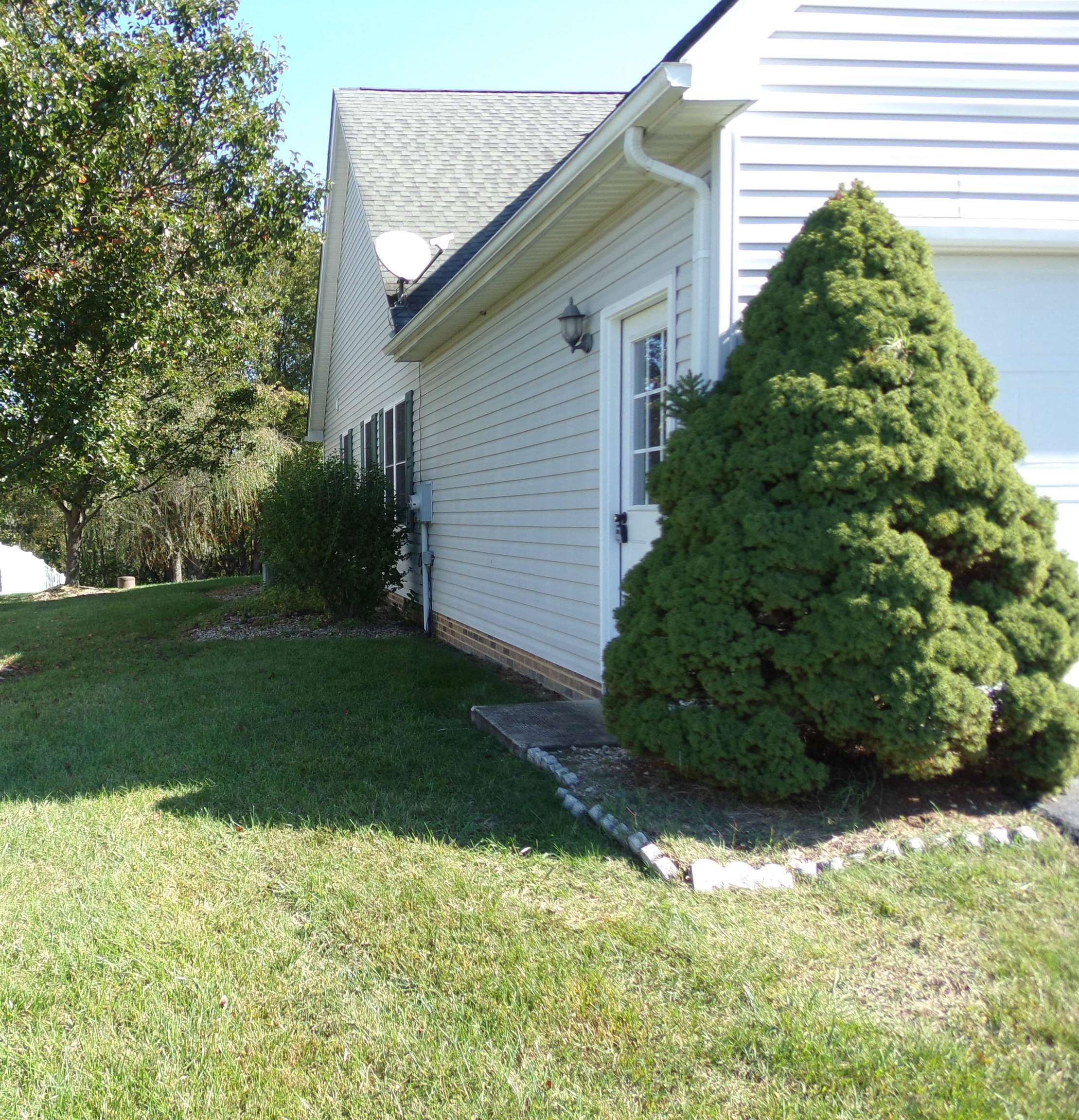 108 ASHLEY RD, STUARTS DRAFT, Virginia 24477, 3 Bedrooms Bedrooms, ,2 BathroomsBathrooms,Residential,108 ASHLEY RD,683446 MLS # 683446 108 ASHLEY RD, STUARTS DRAFT, Virginia 24477, 3 Bedrooms Bedrooms, ,2 BathroomsBathrooms,Residential,108 ASHLEY RD,683446 MLS # 683446