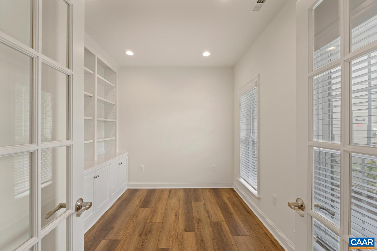 12A DeCERBO TERR, CHARLOTTESVILLE, Virginia 22911, 3 Bedrooms Bedrooms, ,2 BathroomsBathrooms,Residential,The Chesapeake Villa,12A DeCERBO TERR,683448 MLS # 683448