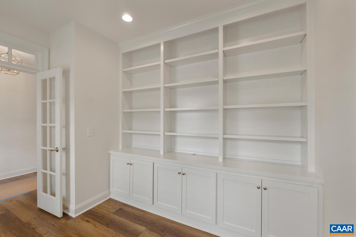 12A DeCERBO TERR, CHARLOTTESVILLE, Virginia 22911, 3 Bedrooms Bedrooms, ,2 BathroomsBathrooms,Residential,The Chesapeake Villa,12A DeCERBO TERR,683448 MLS # 683448