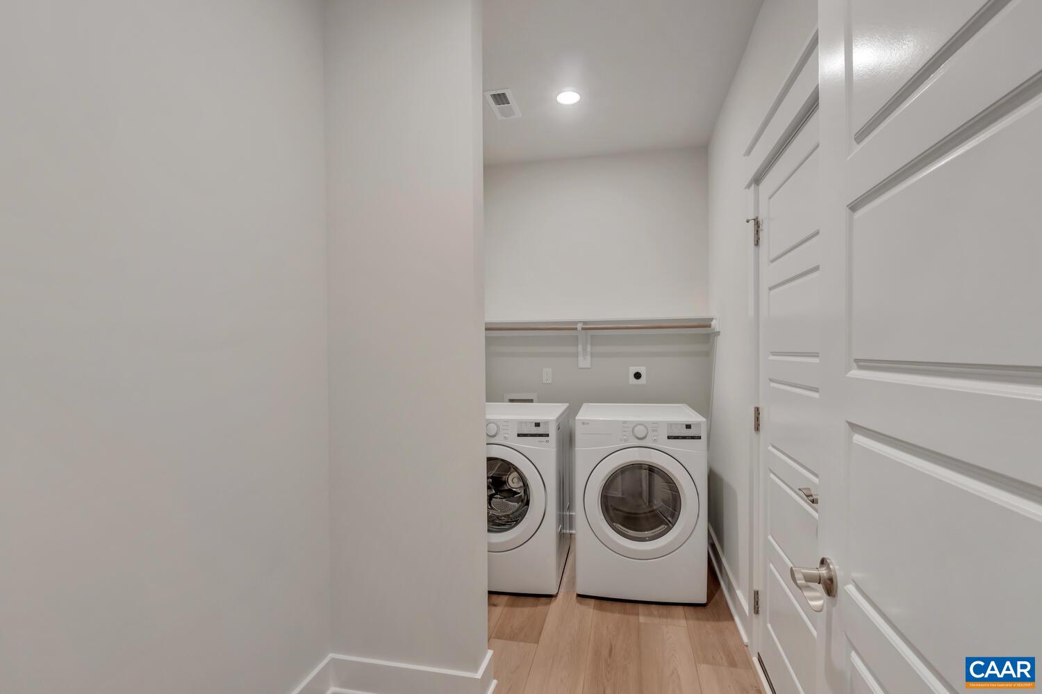 13A DeCERBO TERR, CHARLOTTESVILLE, Virginia 22911, 3 Bedrooms Bedrooms, ,2 BathroomsBathrooms,Residential,The Afton Villa,13A DeCERBO TERR,683450 MLS # 683450