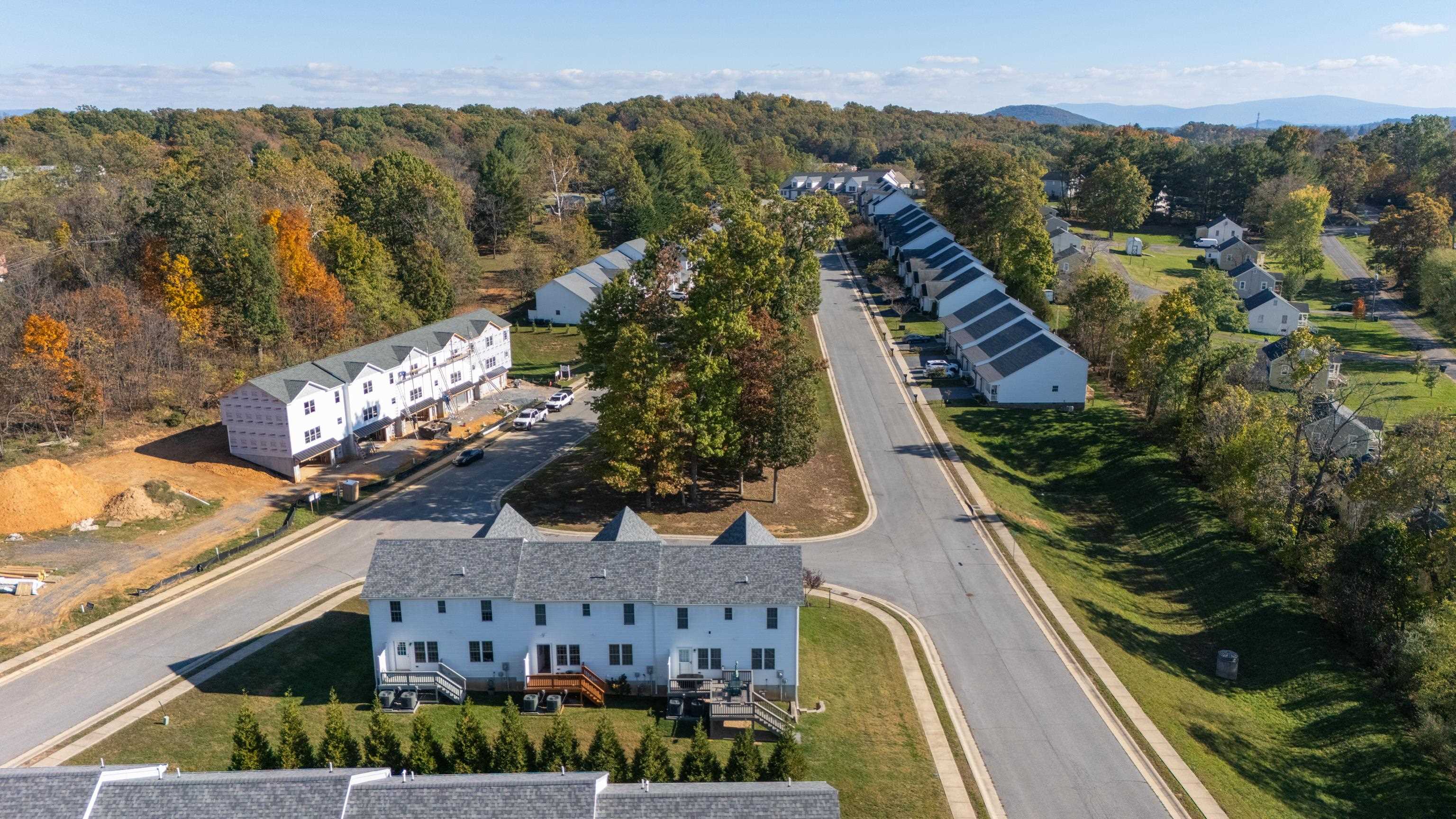 11 COLLINSWOOD WAY, STAUNTON, Virginia 24401, 4 Bedrooms Bedrooms, ,3 BathroomsBathrooms,Residential,11 COLLINSWOOD WAY,683452 MLS # 683452 11 COLLINSWOOD WAY, STAUNTON, Virginia 24401, 4 Bedrooms Bedrooms, ,3 BathroomsBathrooms,Residential,11 COLLINSWOOD WAY,683452 MLS # 683452