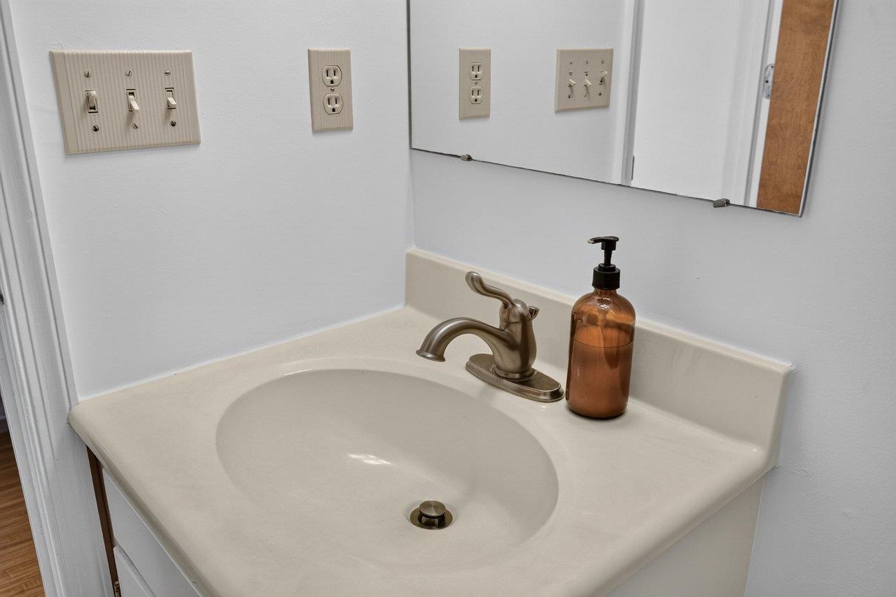 15 VILLAGE SQ, HARRISONBURG, Virginia 22802, 3 Bedrooms Bedrooms, ,1 BathroomBathrooms,Residential,15 VILLAGE SQ,683459 MLS # 683459 15 VILLAGE SQ, HARRISONBURG, Virginia 22802, 3 Bedrooms Bedrooms, ,1 BathroomBathrooms,Residential,15 VILLAGE SQ,683459 MLS # 683459
