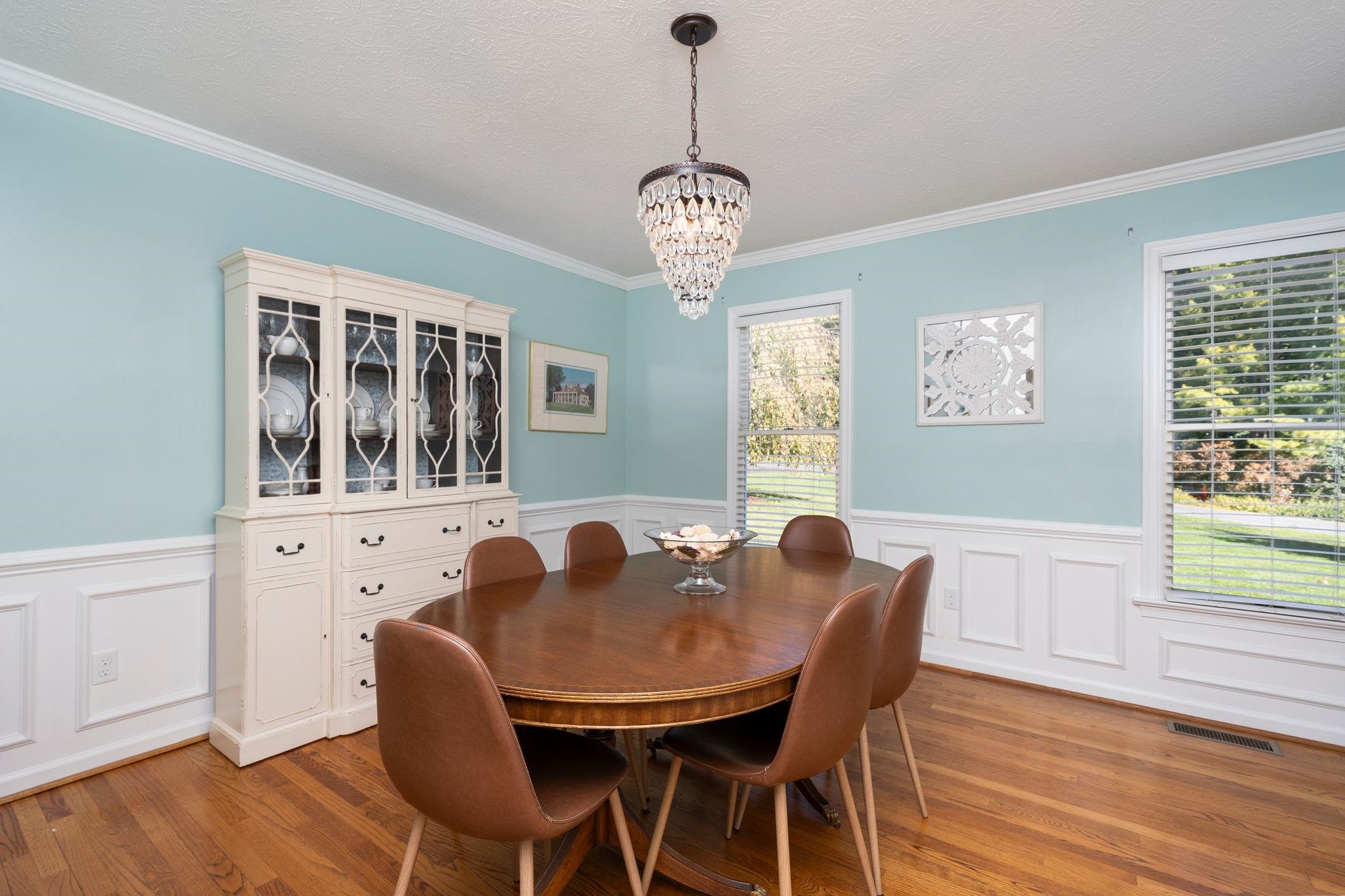133 HUNTINGTON PL, WAYNESBORO, Virginia 22980, 4 Bedrooms Bedrooms, ,3 BathroomsBathrooms,Residential,Modern Colonial,133 HUNTINGTON PL,683460 MLS # 683460