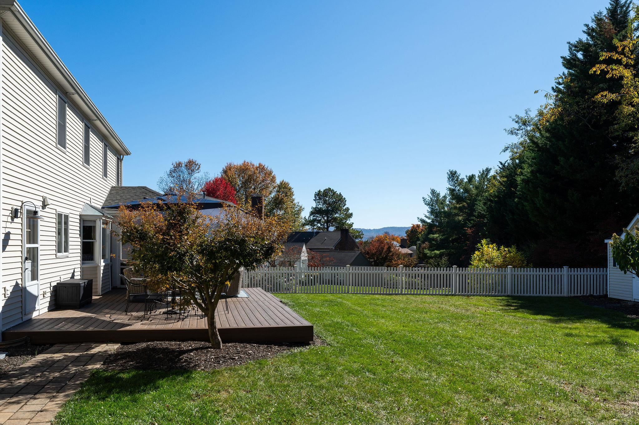 133 HUNTINGTON PL, WAYNESBORO, Virginia 22980, 4 Bedrooms Bedrooms, ,3 BathroomsBathrooms,Residential,Modern Colonial,133 HUNTINGTON PL,683460 MLS # 683460