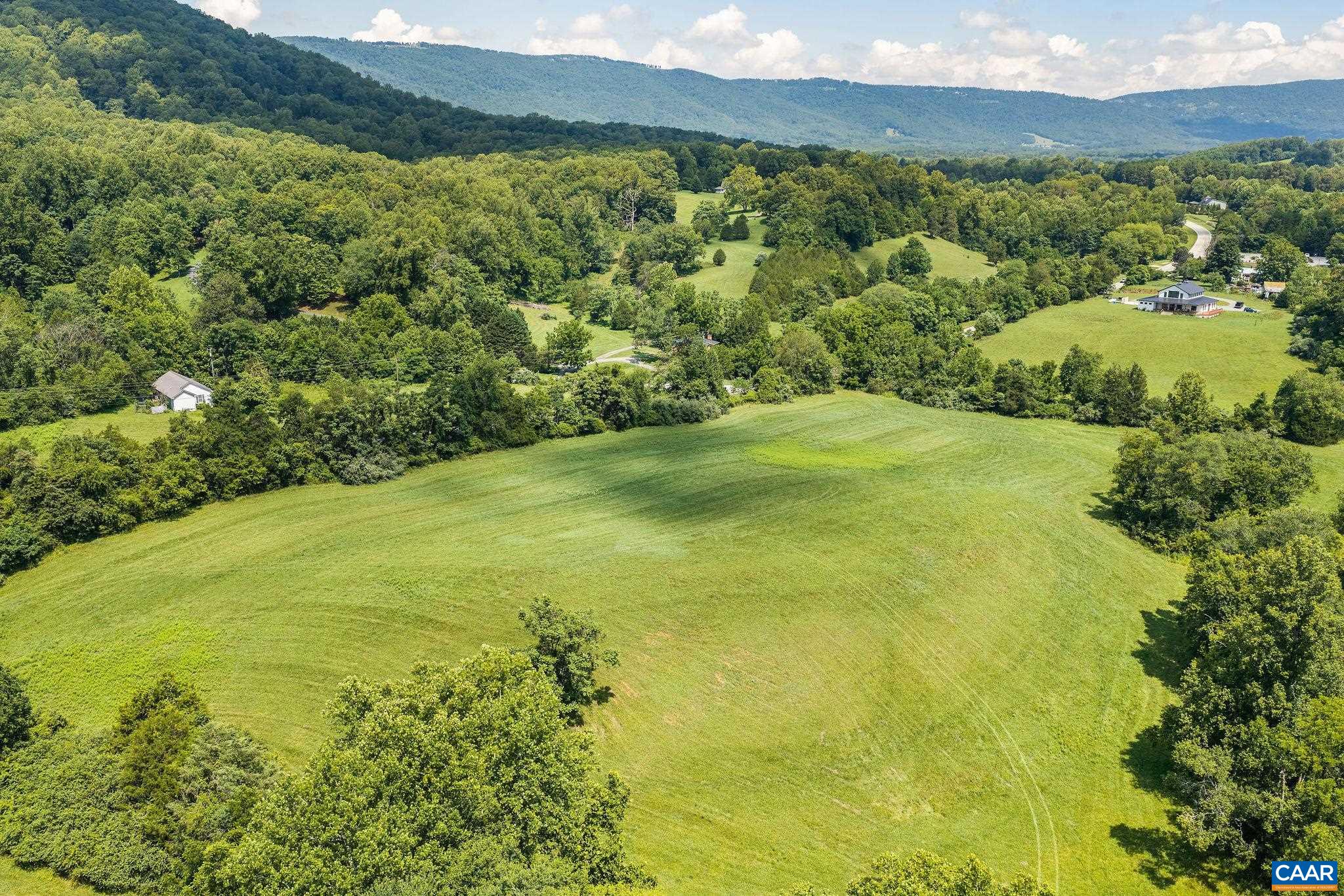 8486 ROCKFISH VALLEY HWY, AFTON, Virginia 22920, 3 Bedrooms Bedrooms, ,3 BathroomsBathrooms,Residential,8486 ROCKFISH VALLEY HWY,683462 MLS # 683462