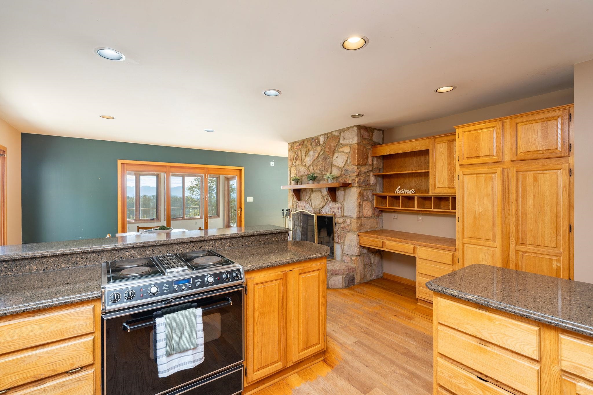 4645 PLEASANT VALLEY RD, ROCKINGHAM, Virginia 22801, 5 Bedrooms Bedrooms, ,3 BathroomsBathrooms,Residential,4645 PLEASANT VALLEY RD,683463 MLS # 683463