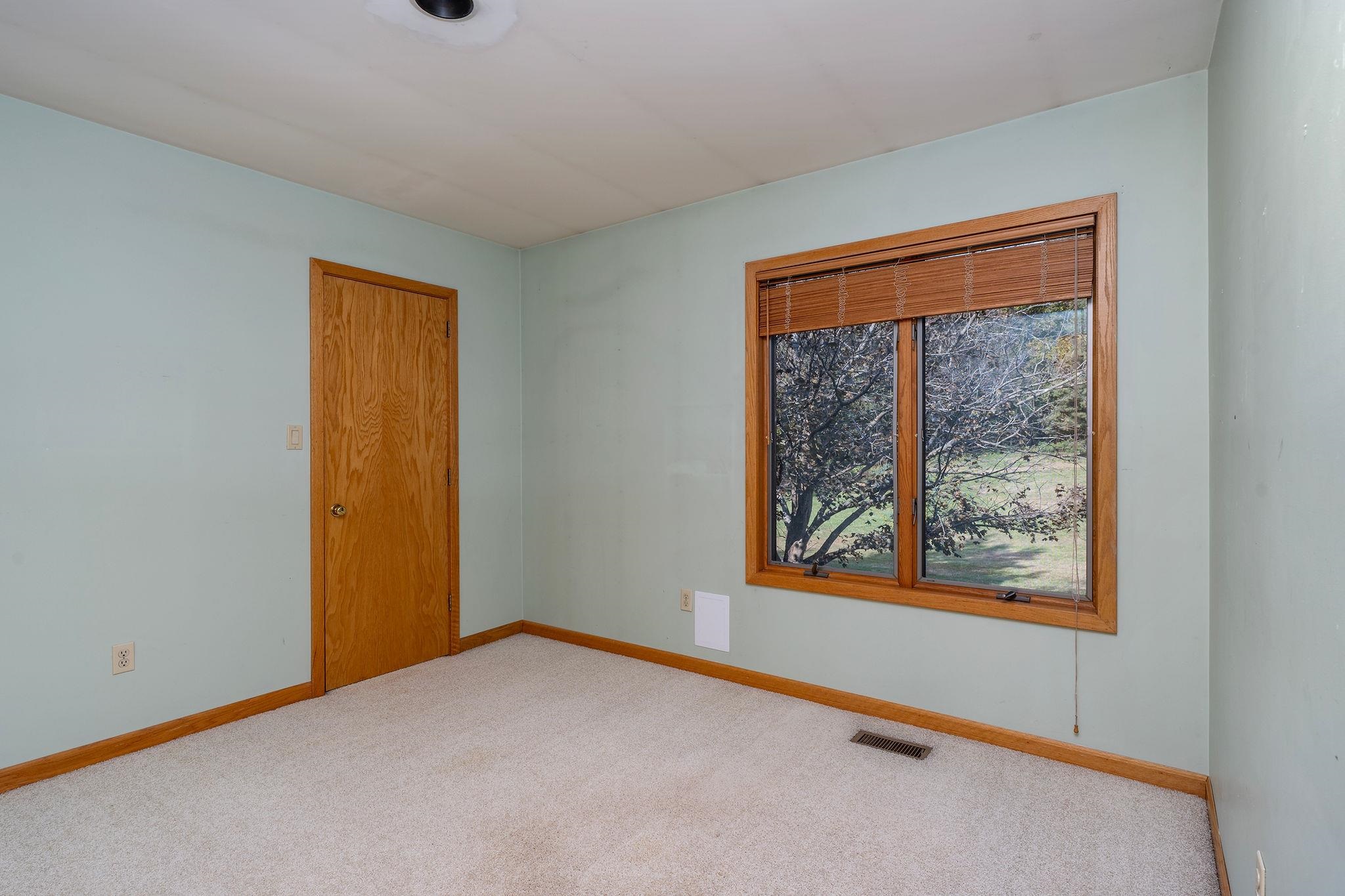 4645 PLEASANT VALLEY RD, ROCKINGHAM, Virginia 22801, 5 Bedrooms Bedrooms, ,3 BathroomsBathrooms,Residential,4645 PLEASANT VALLEY RD,683463 MLS # 683463