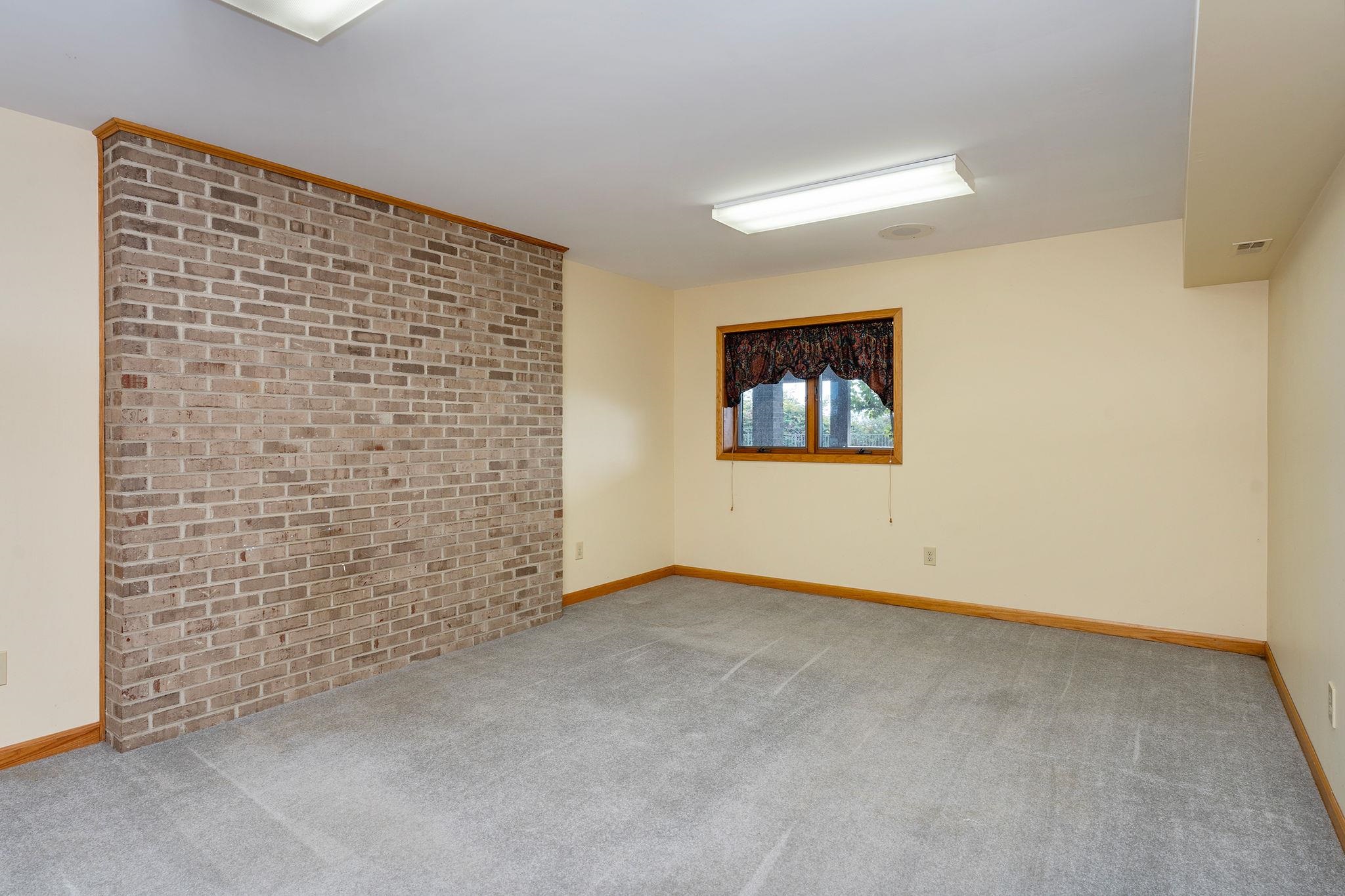 4645 PLEASANT VALLEY RD, ROCKINGHAM, Virginia 22801, 5 Bedrooms Bedrooms, ,3 BathroomsBathrooms,Residential,4645 PLEASANT VALLEY RD,683463 MLS # 683463