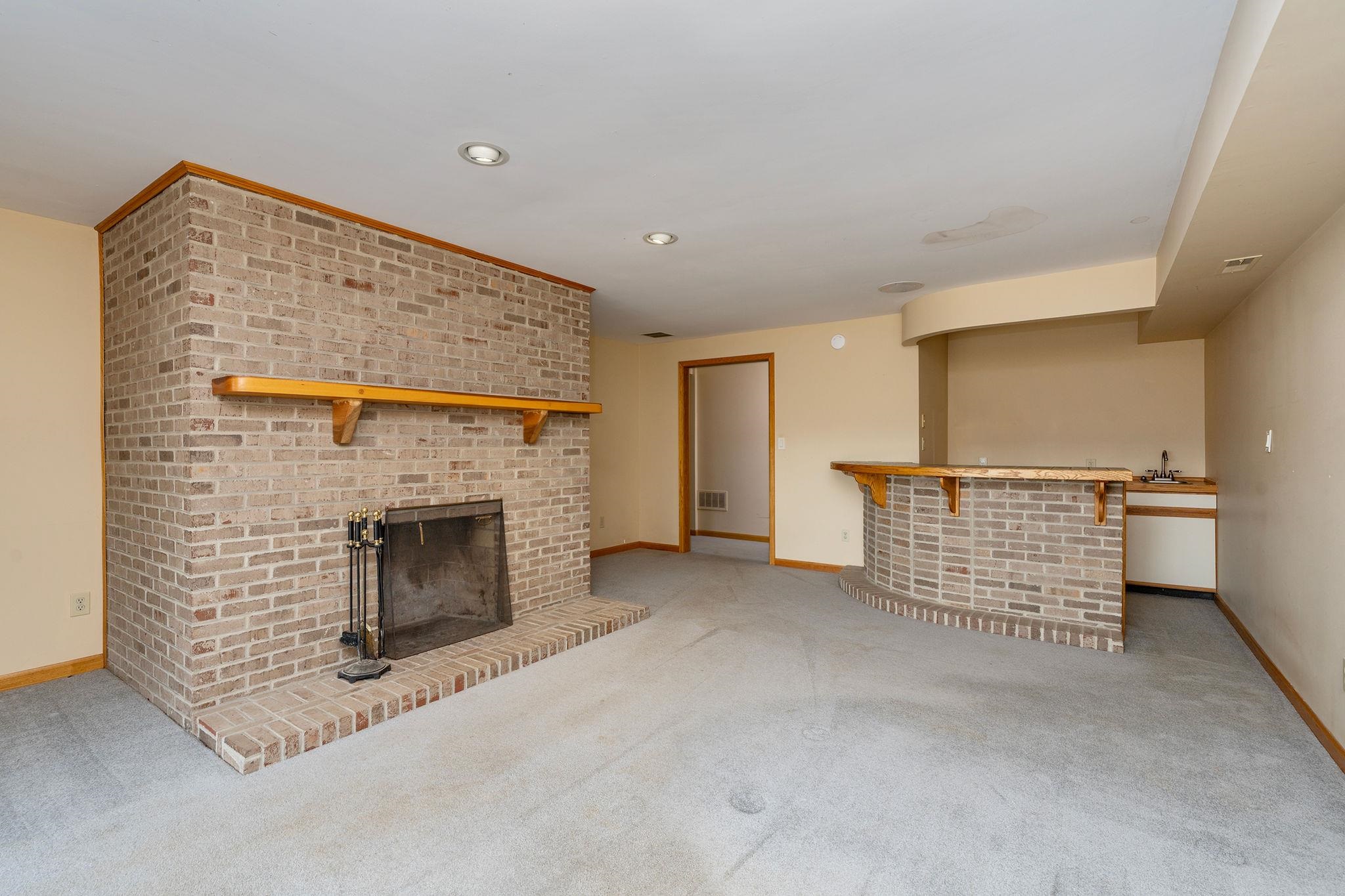 4645 PLEASANT VALLEY RD, ROCKINGHAM, Virginia 22801, 5 Bedrooms Bedrooms, ,3 BathroomsBathrooms,Residential,4645 PLEASANT VALLEY RD,683463 MLS # 683463
