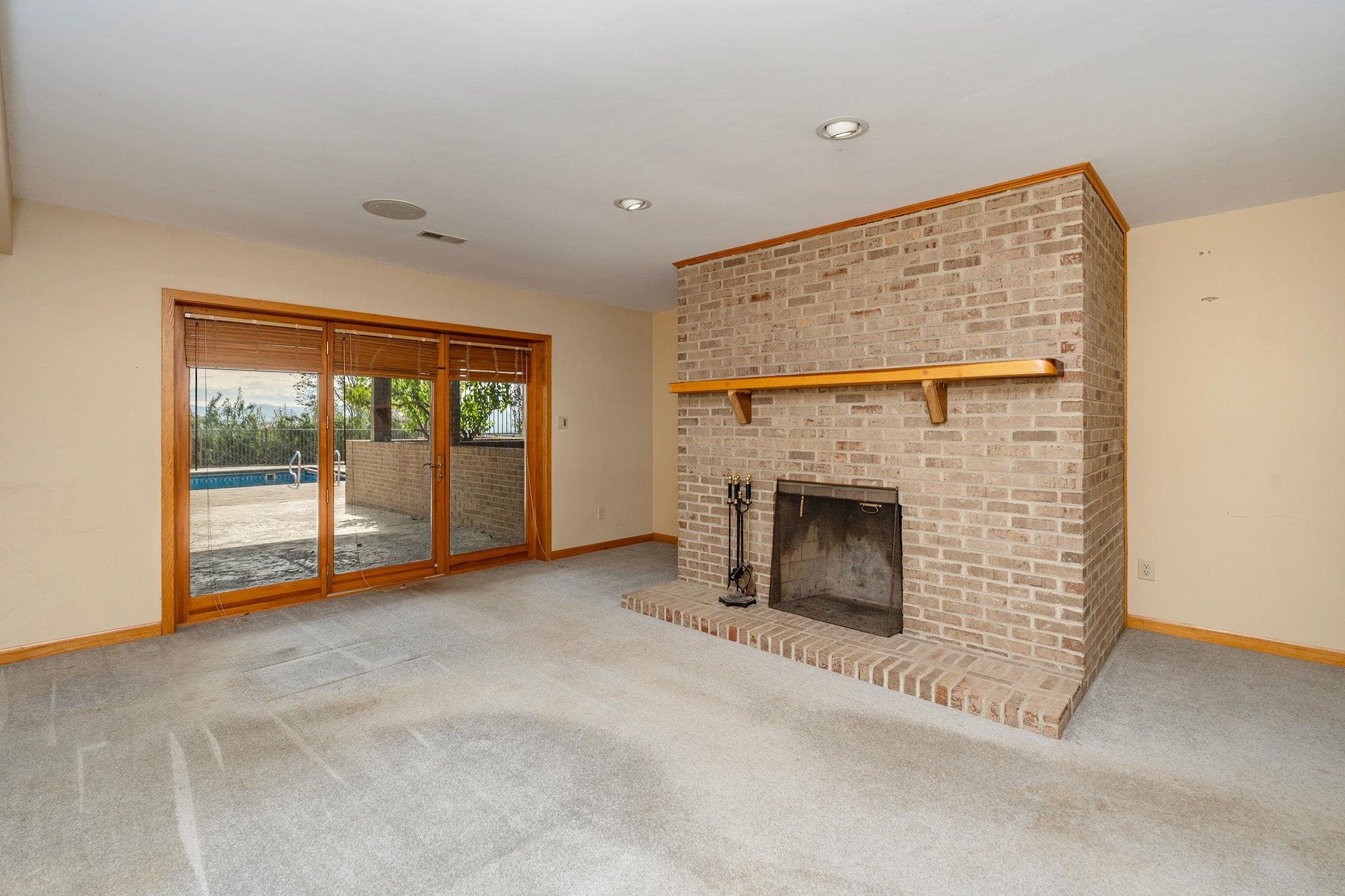 4645 PLEASANT VALLEY RD, ROCKINGHAM, Virginia 22801, 5 Bedrooms Bedrooms, ,3 BathroomsBathrooms,Residential,4645 PLEASANT VALLEY RD,683463 MLS # 683463