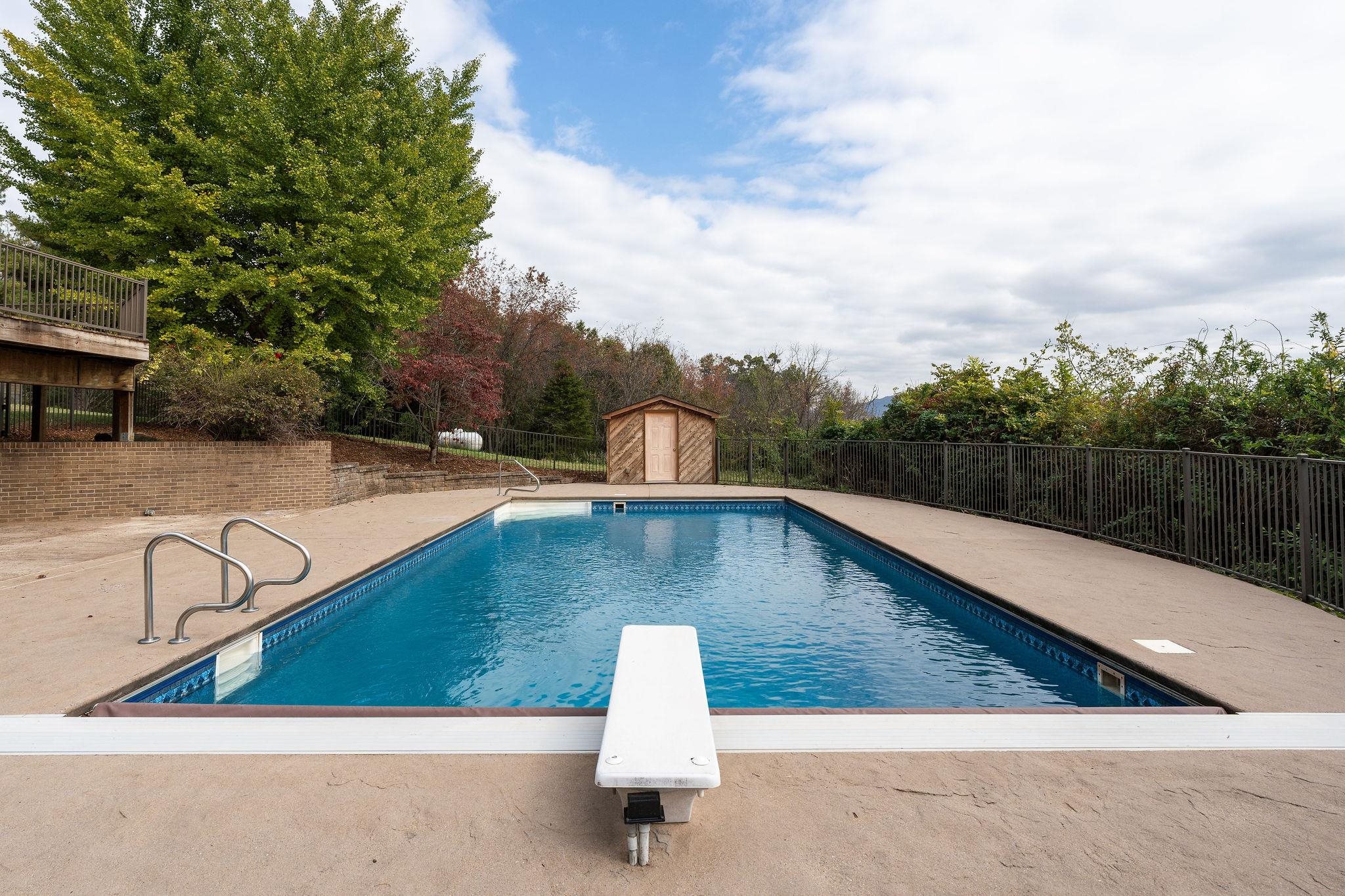 4645 PLEASANT VALLEY RD, ROCKINGHAM, Virginia 22801, 5 Bedrooms Bedrooms, ,3 BathroomsBathrooms,Residential,4645 PLEASANT VALLEY RD,683463 MLS # 683463