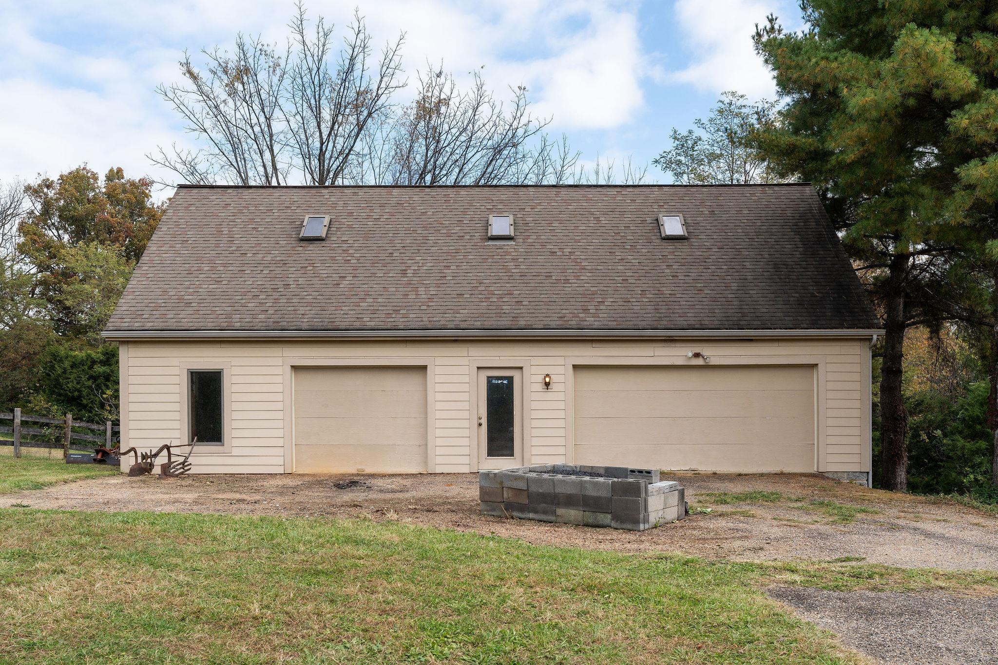 4645 PLEASANT VALLEY RD, ROCKINGHAM, Virginia 22801, 5 Bedrooms Bedrooms, ,3 BathroomsBathrooms,Residential,4645 PLEASANT VALLEY RD,683463 MLS # 683463