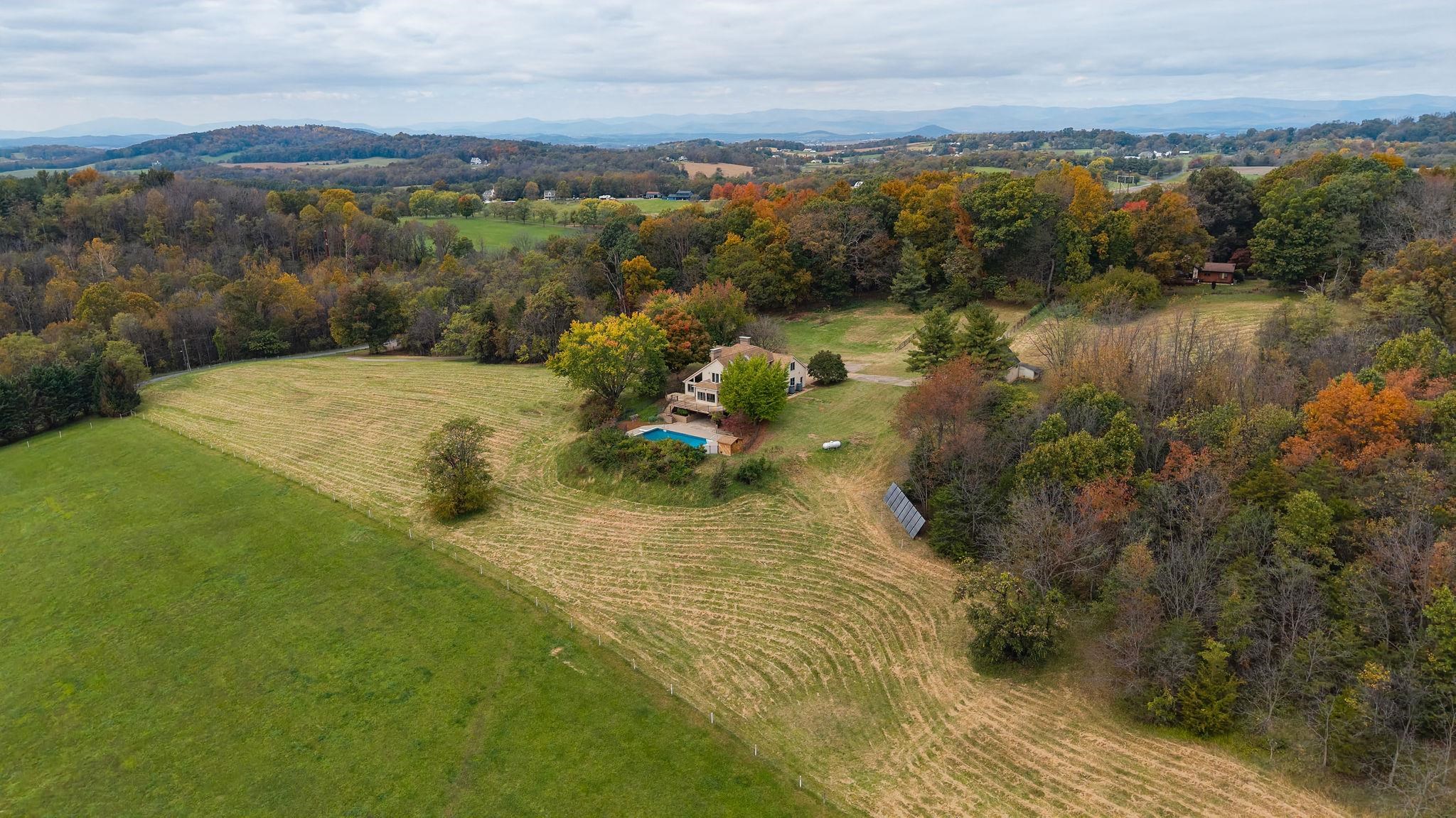 4645 PLEASANT VALLEY RD, ROCKINGHAM, Virginia 22801, 5 Bedrooms Bedrooms, ,3 BathroomsBathrooms,Residential,4645 PLEASANT VALLEY RD,683463 MLS # 683463