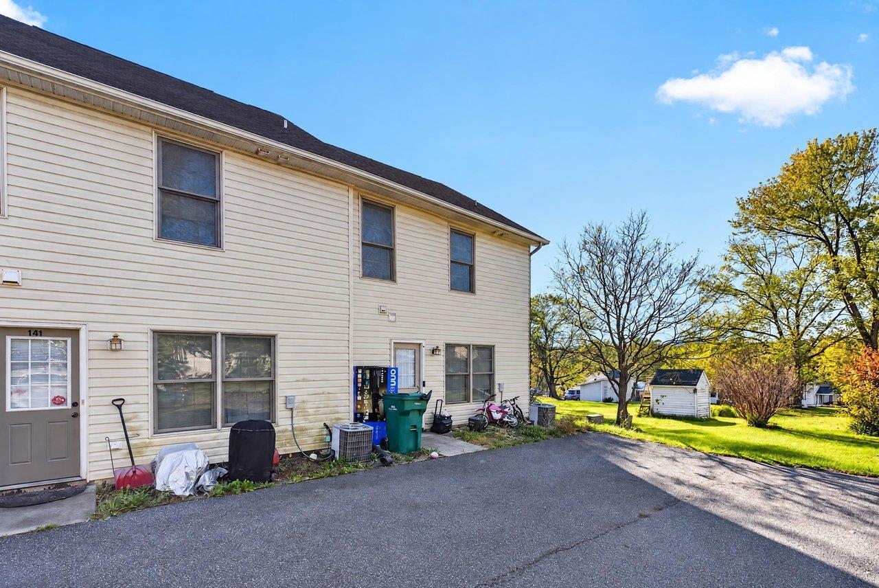 139 JACKSON ST, BROADWAY, Virginia 22815, 2 Bedrooms Bedrooms, ,2 BathroomsBathrooms,Residential,139 JACKSON ST,683464 MLS # 683464 139 JACKSON ST, BROADWAY, Virginia 22815, 2 Bedrooms Bedrooms, ,2 BathroomsBathrooms,Residential,139 JACKSON ST,683464 MLS # 683464