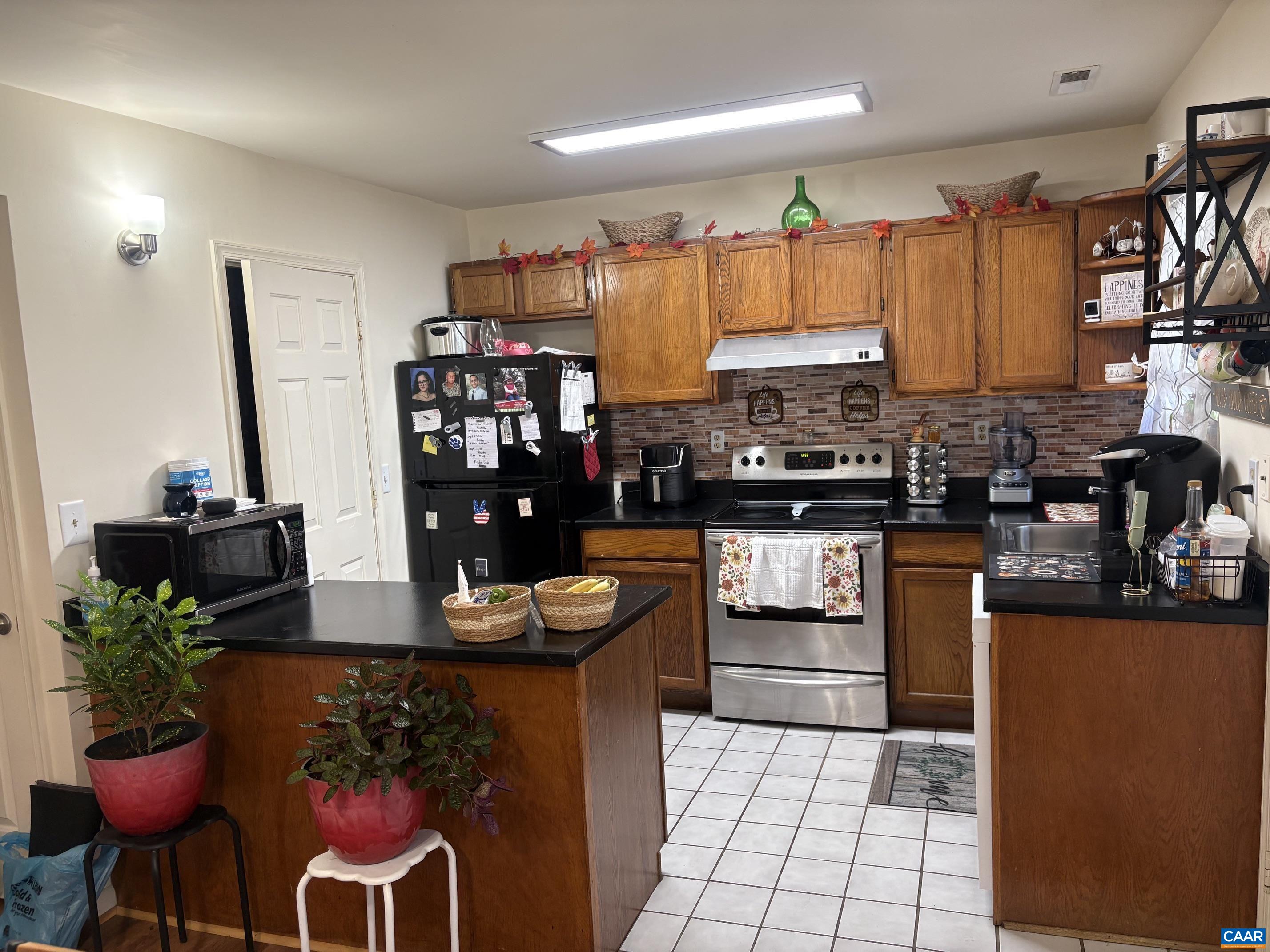 407 HARRIS RD, CHARLOTTESVILLE, Virginia 22903, ,Residential,407 HARRIS RD,683471 MLS # 683471 407 HARRIS RD, CHARLOTTESVILLE, Virginia 22903, ,Residential,407 HARRIS RD,683471 MLS # 683471