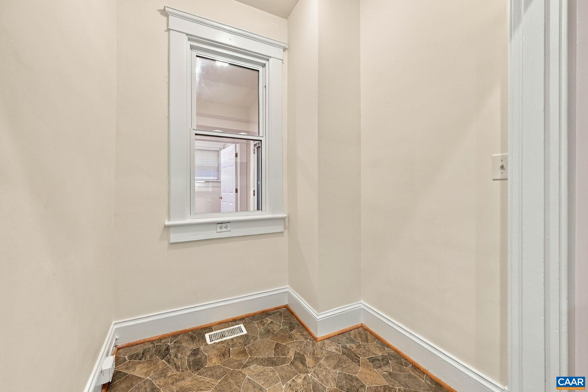 2706 JEFFERSON PARK AVE, CHARLOTTESVILLE, Virginia 22903, 3 Bedrooms Bedrooms, ,1 BathroomBathrooms,Residential,2706 JEFFERSON PARK AVE,683304 MLS # 683304 2706 JEFFERSON PARK AVE, CHARLOTTESVILLE, Virginia 22903, 3 Bedrooms Bedrooms, ,1 BathroomBathrooms,Residential,2706 JEFFERSON PARK AVE,683304 MLS # 683304