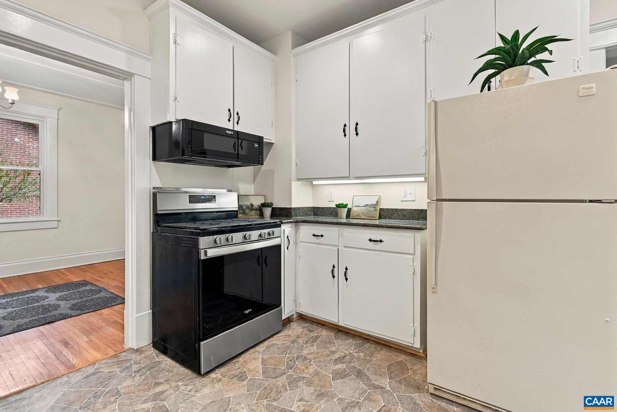 2706 JEFFERSON PARK AVE, CHARLOTTESVILLE, Virginia 22903, 3 Bedrooms Bedrooms, ,1 BathroomBathrooms,Residential,2706 JEFFERSON PARK AVE,683304 MLS # 683304 2706 JEFFERSON PARK AVE, CHARLOTTESVILLE, Virginia 22903, 3 Bedrooms Bedrooms, ,1 BathroomBathrooms,Residential,2706 JEFFERSON PARK AVE,683304 MLS # 683304