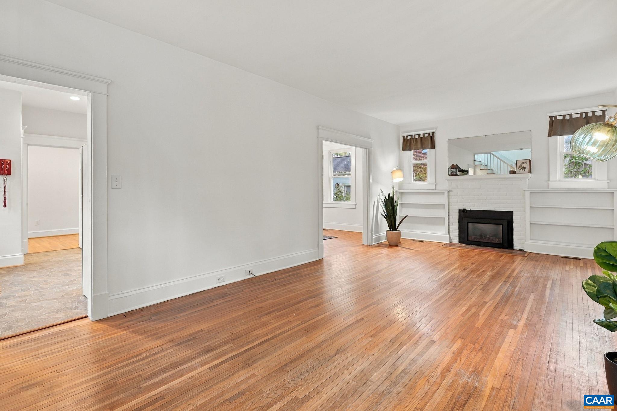 2706 JEFFERSON PARK AVE, CHARLOTTESVILLE, Virginia 22903, 3 Bedrooms Bedrooms, ,1 BathroomBathrooms,Residential,2706 JEFFERSON PARK AVE,683304 MLS # 683304 2706 JEFFERSON PARK AVE, CHARLOTTESVILLE, Virginia 22903, 3 Bedrooms Bedrooms, ,1 BathroomBathrooms,Residential,2706 JEFFERSON PARK AVE,683304 MLS # 683304