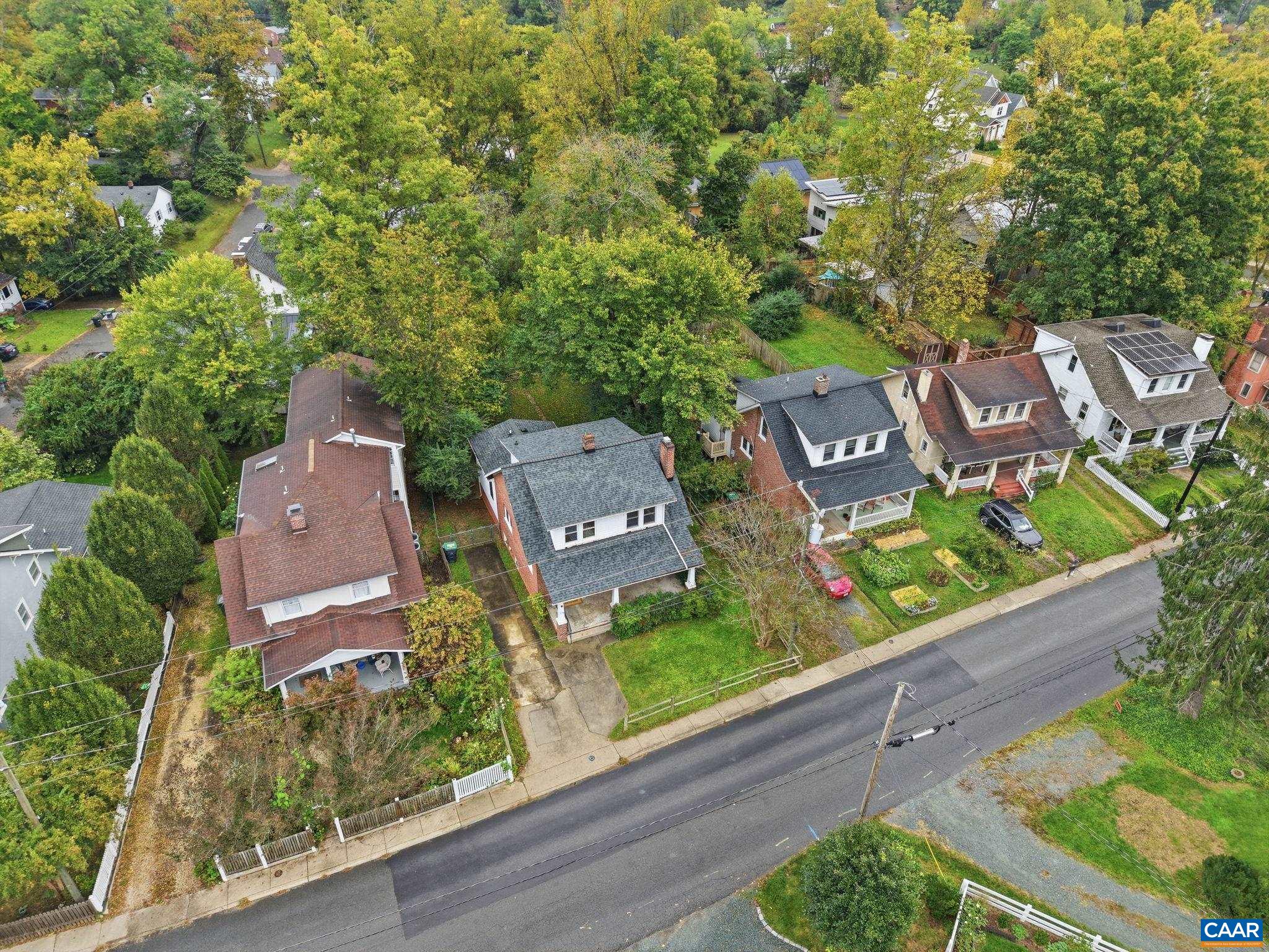 2706 JEFFERSON PARK AVE, CHARLOTTESVILLE, Virginia 22903, 3 Bedrooms Bedrooms, ,1 BathroomBathrooms,Residential,2706 JEFFERSON PARK AVE,683304 MLS # 683304 2706 JEFFERSON PARK AVE, CHARLOTTESVILLE, Virginia 22903, 3 Bedrooms Bedrooms, ,1 BathroomBathrooms,Residential,2706 JEFFERSON PARK AVE,683304 MLS # 683304