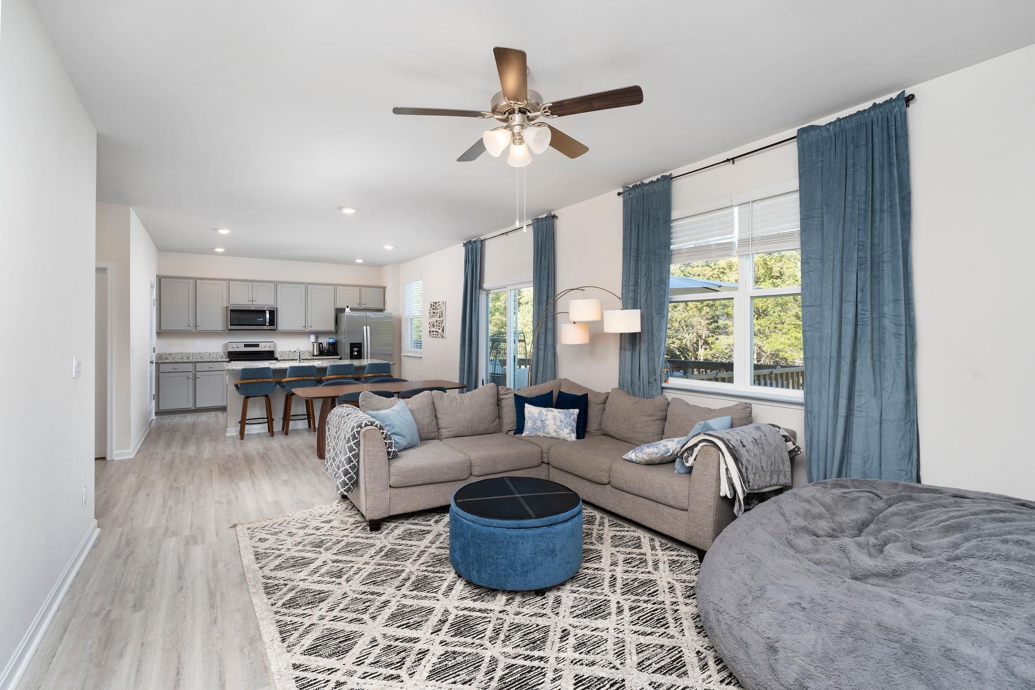 421 STONEWALL JACKSON BLVD, STAUNTON, Virginia 24401, 4 Bedrooms Bedrooms, ,2 BathroomsBathrooms,Residential,421 STONEWALL JACKSON BLVD,683469 MLS # 683469 421 STONEWALL JACKSON BLVD, STAUNTON, Virginia 24401, 4 Bedrooms Bedrooms, ,2 BathroomsBathrooms,Residential,421 STONEWALL JACKSON BLVD,683469 MLS # 683469