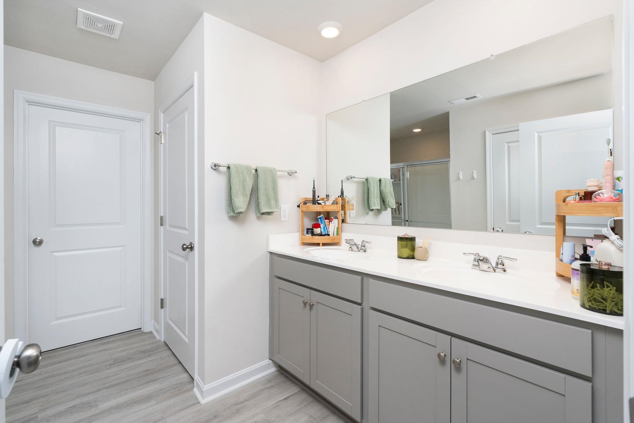 421 STONEWALL JACKSON BLVD, STAUNTON, Virginia 24401, 4 Bedrooms Bedrooms, ,2 BathroomsBathrooms,Residential,421 STONEWALL JACKSON BLVD,683469 MLS # 683469 421 STONEWALL JACKSON BLVD, STAUNTON, Virginia 24401, 4 Bedrooms Bedrooms, ,2 BathroomsBathrooms,Residential,421 STONEWALL JACKSON BLVD,683469 MLS # 683469