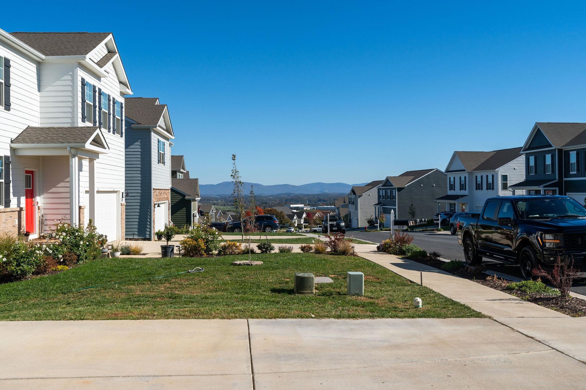 421 STONEWALL JACKSON BLVD, STAUNTON, Virginia 24401, 4 Bedrooms Bedrooms, ,2 BathroomsBathrooms,Residential,421 STONEWALL JACKSON BLVD,683469 MLS # 683469 421 STONEWALL JACKSON BLVD, STAUNTON, Virginia 24401, 4 Bedrooms Bedrooms, ,2 BathroomsBathrooms,Residential,421 STONEWALL JACKSON BLVD,683469 MLS # 683469