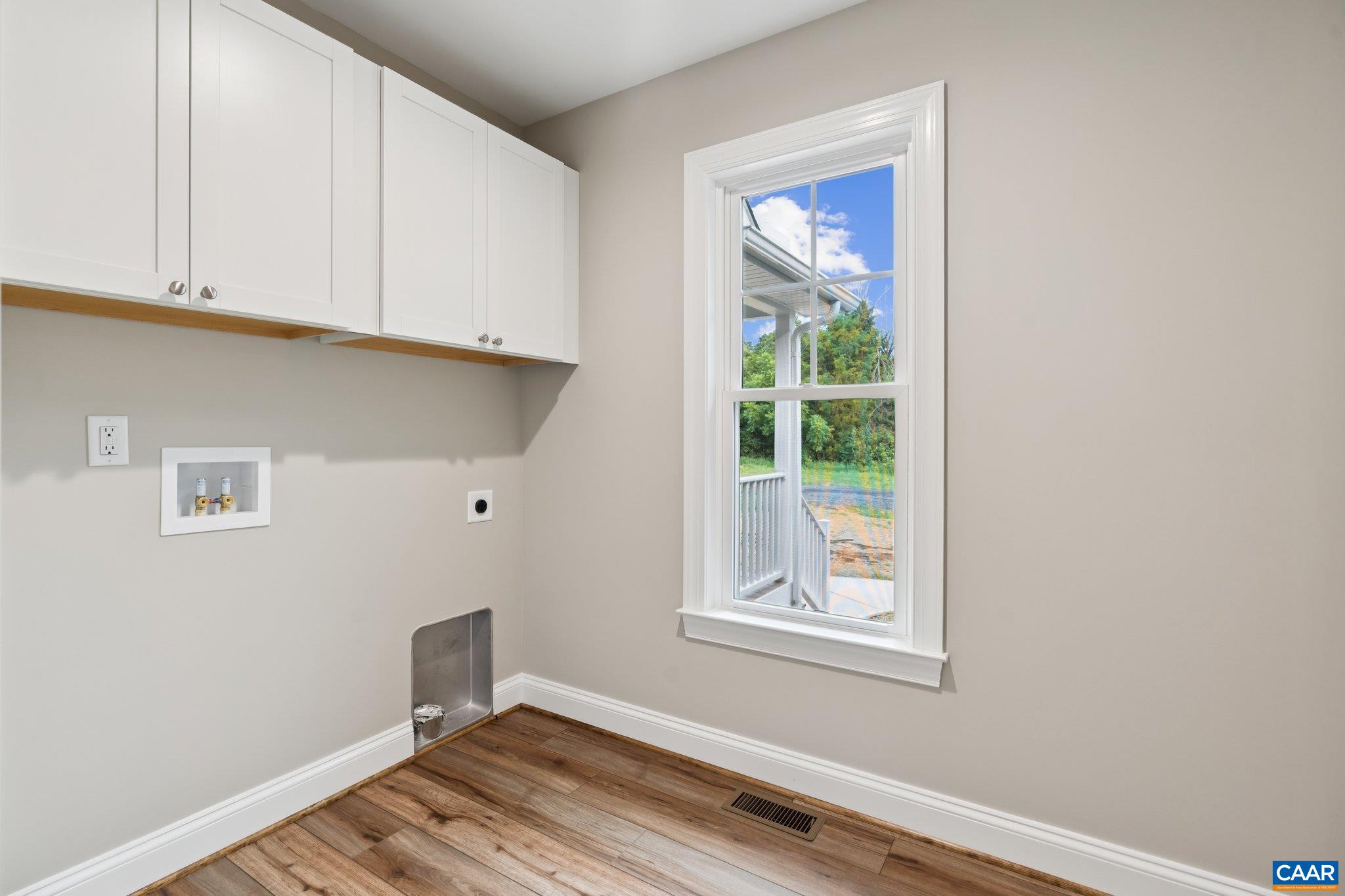 New Floorplan by builder - All photos are of a similar floorplan with same quality and craftsmanship. New Floorplan by builder - All photos are of a similar floorplan with same quality and craftsmanship.