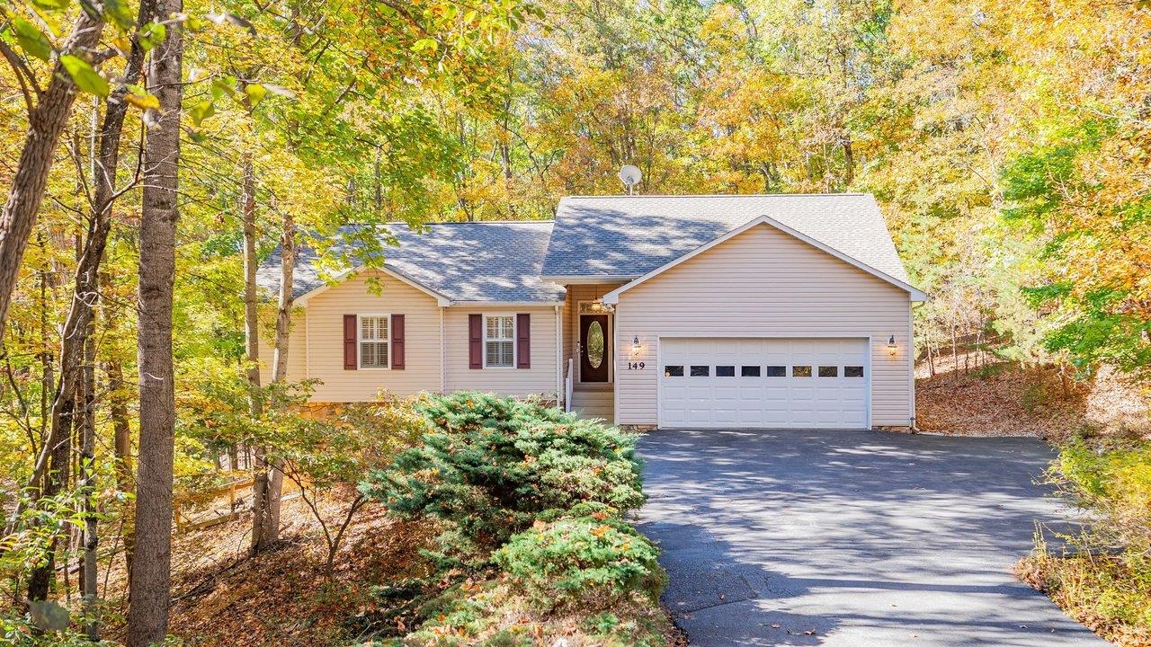 149 PLEASANT LN, MCGAHEYSVILLE, Virginia 22840, 5 Bedrooms Bedrooms, ,3 BathroomsBathrooms,Residential,149 PLEASANT LN,683482 MLS # 683482 149 PLEASANT LN, MCGAHEYSVILLE, Virginia 22840, 5 Bedrooms Bedrooms, ,3 BathroomsBathrooms,Residential,149 PLEASANT LN,683482 MLS # 683482