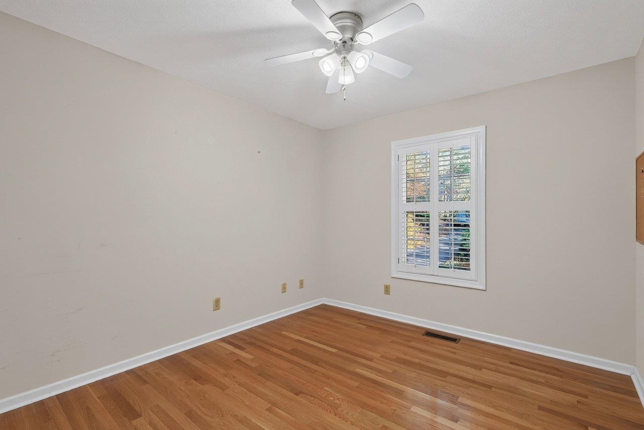 149 PLEASANT LN, MCGAHEYSVILLE, Virginia 22840, 5 Bedrooms Bedrooms, ,3 BathroomsBathrooms,Residential,149 PLEASANT LN,683482 MLS # 683482 149 PLEASANT LN, MCGAHEYSVILLE, Virginia 22840, 5 Bedrooms Bedrooms, ,3 BathroomsBathrooms,Residential,149 PLEASANT LN,683482 MLS # 683482