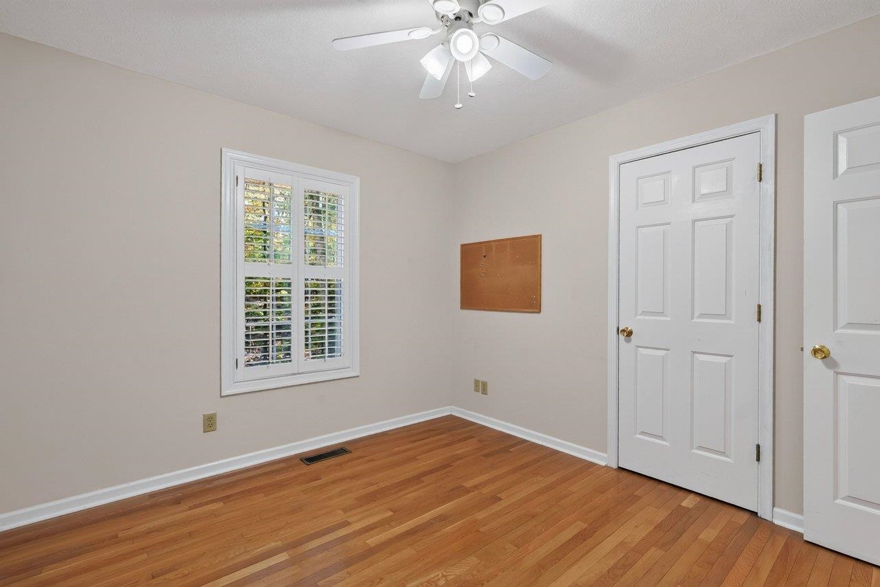 149 PLEASANT LN, MCGAHEYSVILLE, Virginia 22840, 5 Bedrooms Bedrooms, ,3 BathroomsBathrooms,Residential,149 PLEASANT LN,683482 MLS # 683482 149 PLEASANT LN, MCGAHEYSVILLE, Virginia 22840, 5 Bedrooms Bedrooms, ,3 BathroomsBathrooms,Residential,149 PLEASANT LN,683482 MLS # 683482