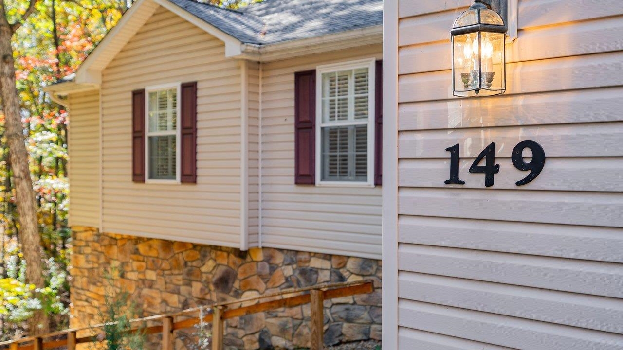 149 PLEASANT LN, MCGAHEYSVILLE, Virginia 22840, 5 Bedrooms Bedrooms, ,3 BathroomsBathrooms,Residential,149 PLEASANT LN,683482 MLS # 683482 149 PLEASANT LN, MCGAHEYSVILLE, Virginia 22840, 5 Bedrooms Bedrooms, ,3 BathroomsBathrooms,Residential,149 PLEASANT LN,683482 MLS # 683482