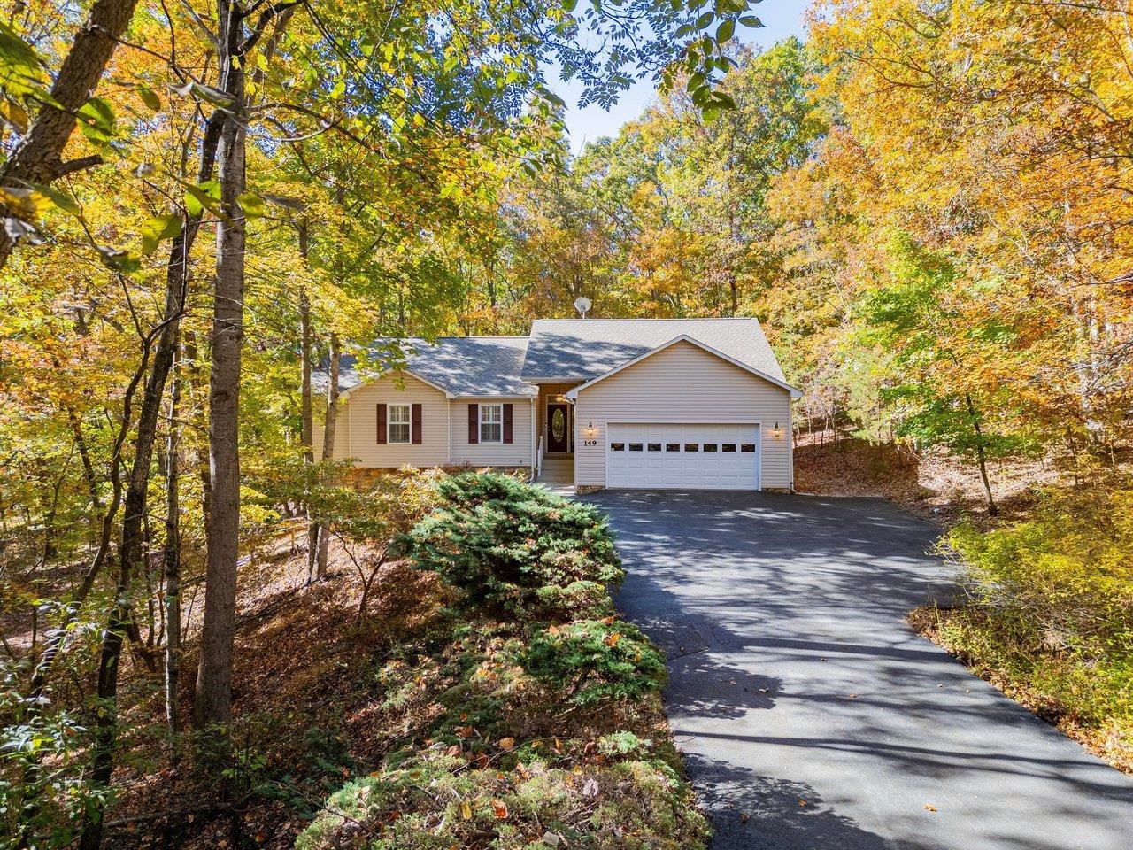 149 PLEASANT LN, MCGAHEYSVILLE, Virginia 22840, 5 Bedrooms Bedrooms, ,3 BathroomsBathrooms,Residential,149 PLEASANT LN,683482 MLS # 683482 149 PLEASANT LN, MCGAHEYSVILLE, Virginia 22840, 5 Bedrooms Bedrooms, ,3 BathroomsBathrooms,Residential,149 PLEASANT LN,683482 MLS # 683482