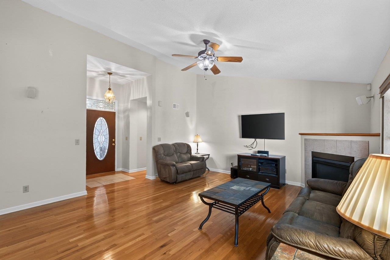 149 PLEASANT LN, MCGAHEYSVILLE, Virginia 22840, 5 Bedrooms Bedrooms, ,3 BathroomsBathrooms,Residential,149 PLEASANT LN,683482 MLS # 683482 149 PLEASANT LN, MCGAHEYSVILLE, Virginia 22840, 5 Bedrooms Bedrooms, ,3 BathroomsBathrooms,Residential,149 PLEASANT LN,683482 MLS # 683482