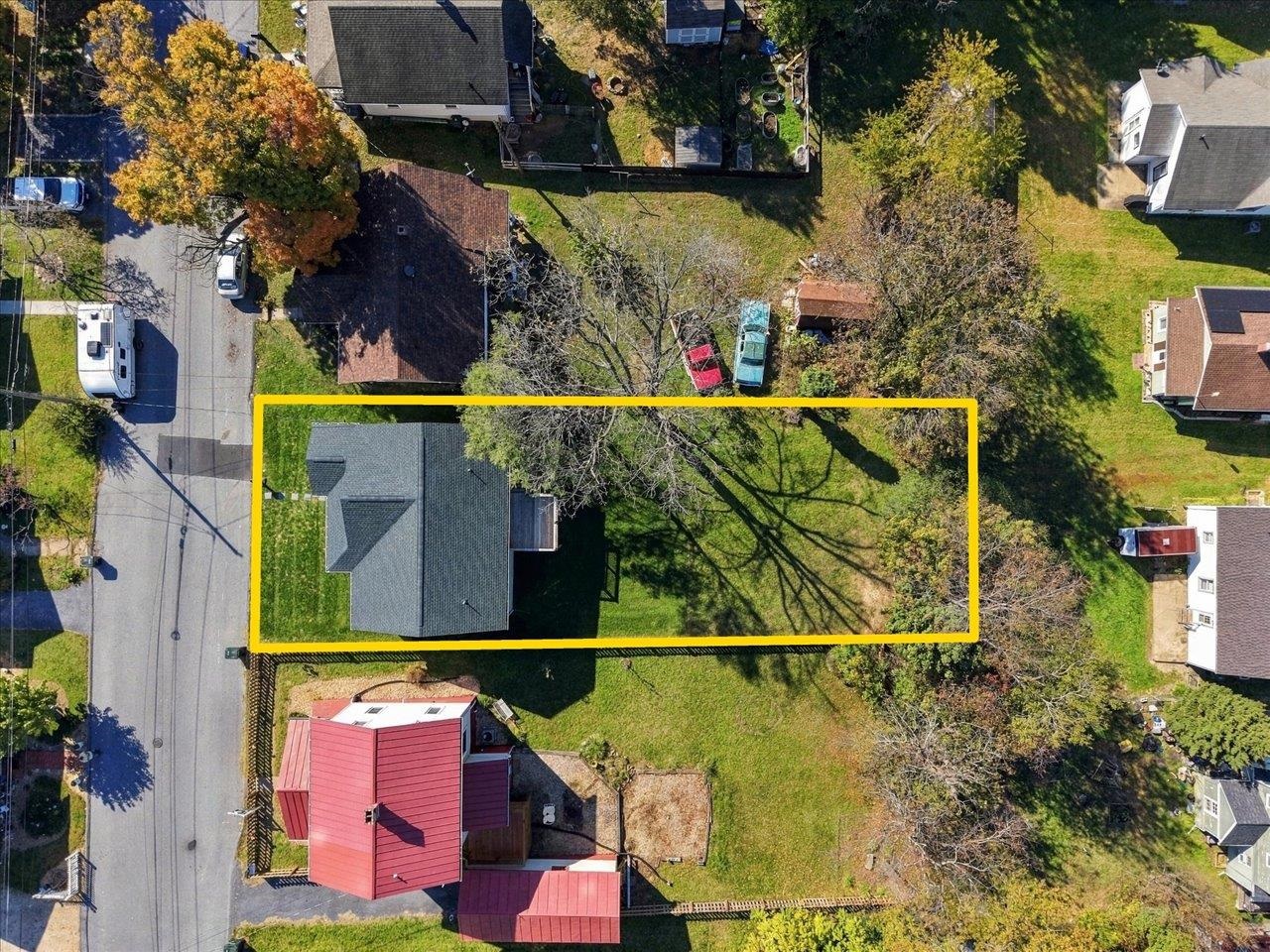 216 THOMPSON ST, STAUNTON, Virginia 24401, 3 Bedrooms Bedrooms, ,2 BathroomsBathrooms,Residential,216 THOMPSON ST,683497 MLS # 683497