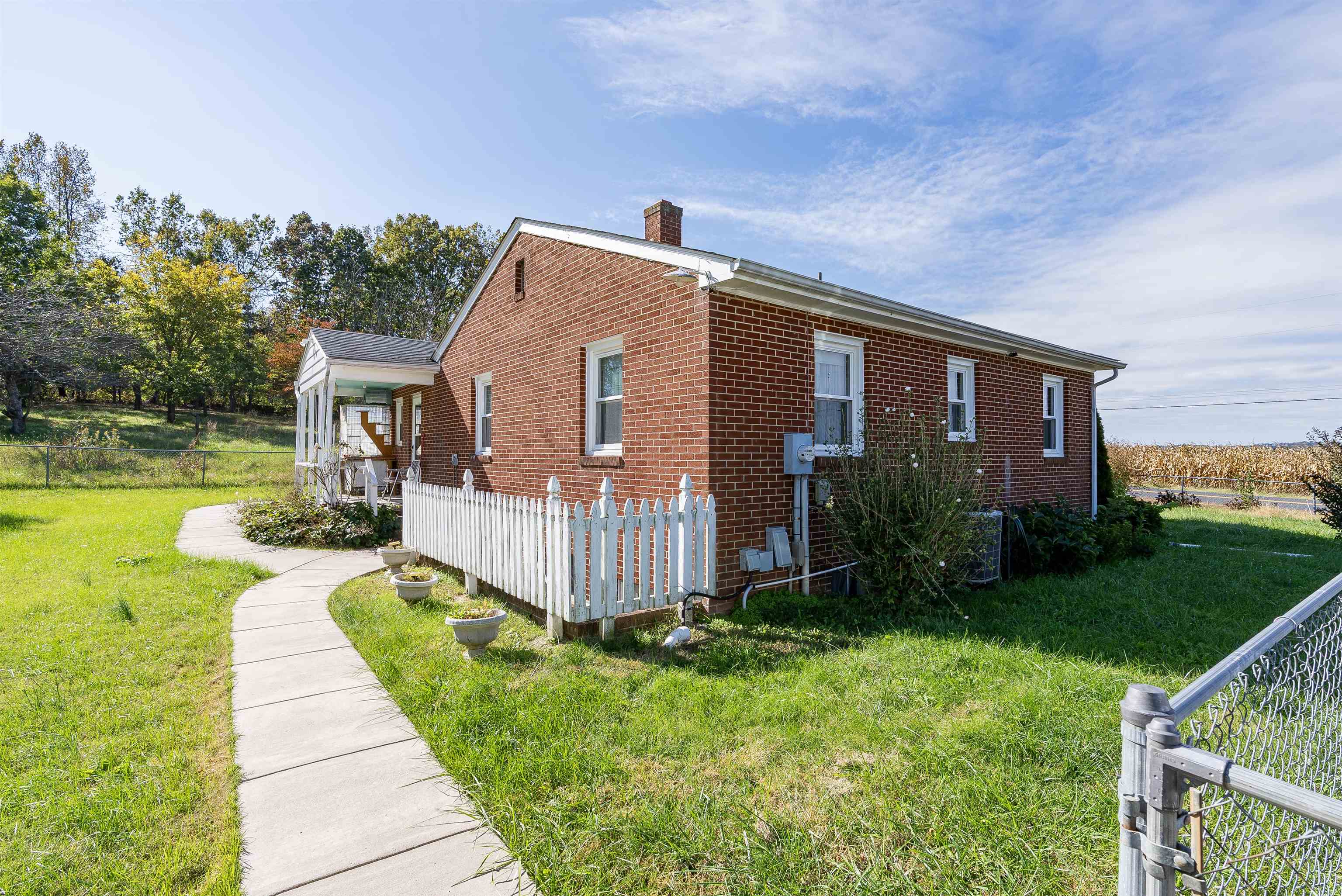 903 ENTRY SCHOOL RD, FISHERSVILLE, Virginia 22939, 2 Bedrooms Bedrooms, ,1 BathroomBathrooms,Residential,903 ENTRY SCHOOL RD,683498 MLS # 683498