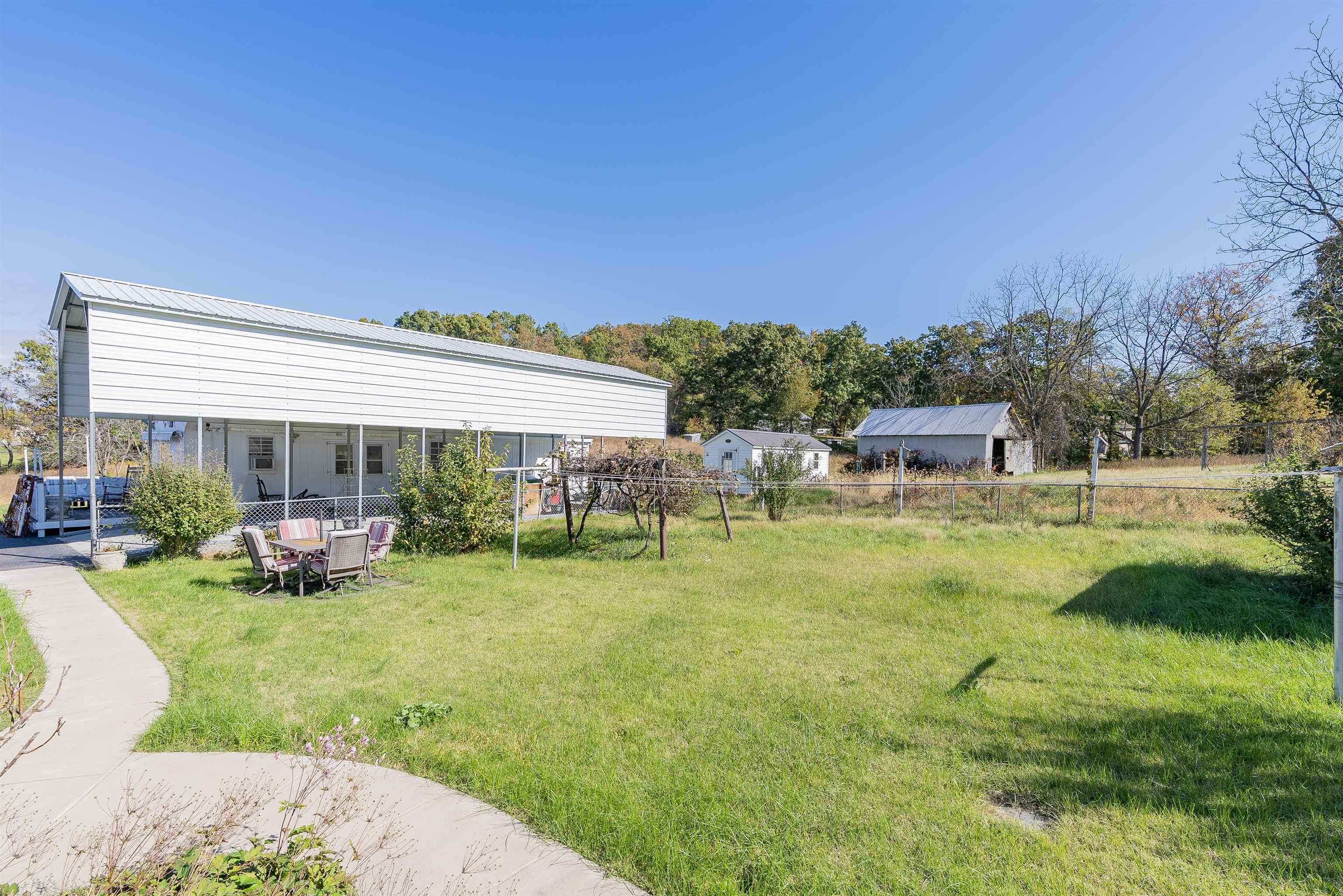 903 ENTRY SCHOOL RD, FISHERSVILLE, Virginia 22939, 2 Bedrooms Bedrooms, ,1 BathroomBathrooms,Residential,903 ENTRY SCHOOL RD,683498 MLS # 683498