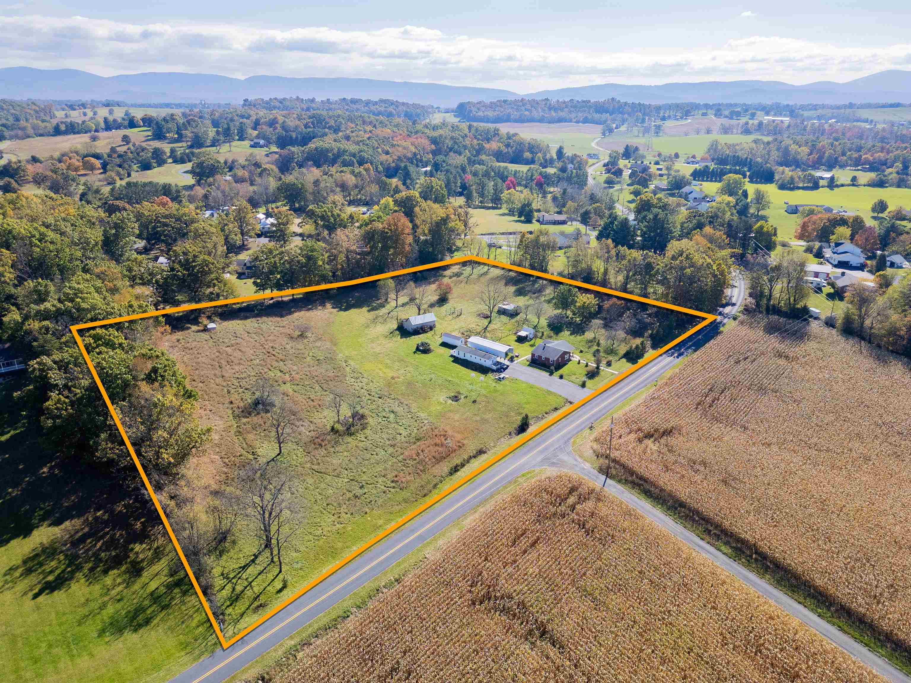 903 ENTRY SCHOOL RD, FISHERSVILLE, Virginia 22939, 2 Bedrooms Bedrooms, ,1 BathroomBathrooms,Residential,903 ENTRY SCHOOL RD,683498 MLS # 683498