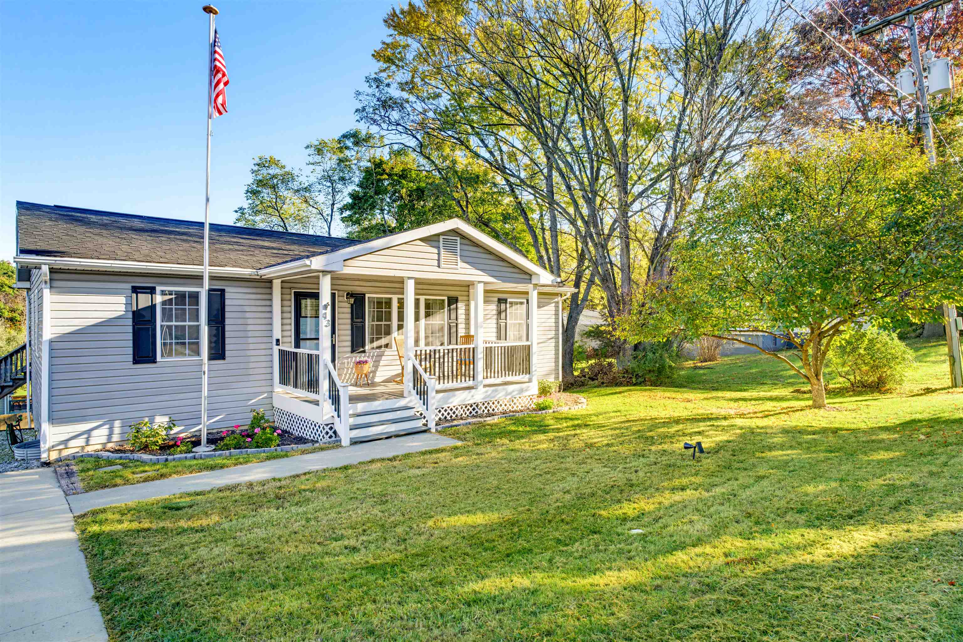 43 BARTLEY ST, STAUNTON, Virginia 24401, 5 Bedrooms Bedrooms, ,2 BathroomsBathrooms,Residential,43 BARTLEY ST,683499 MLS # 683499 43 BARTLEY ST, STAUNTON, Virginia 24401, 5 Bedrooms Bedrooms, ,2 BathroomsBathrooms,Residential,43 BARTLEY ST,683499 MLS # 683499