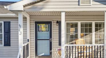 43 BARTLEY ST, STAUNTON, Virginia 24401, 5 Bedrooms Bedrooms, ,2 BathroomsBathrooms,Residential,43 BARTLEY ST,683499 MLS # 683499